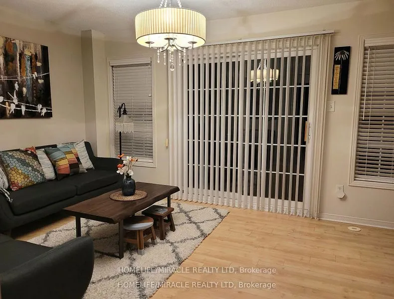 22 Exchequer Place, #25