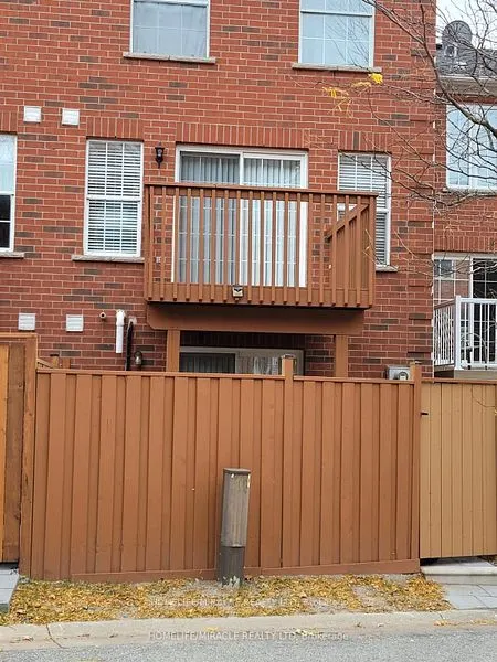 22 Exchequer Place, #25