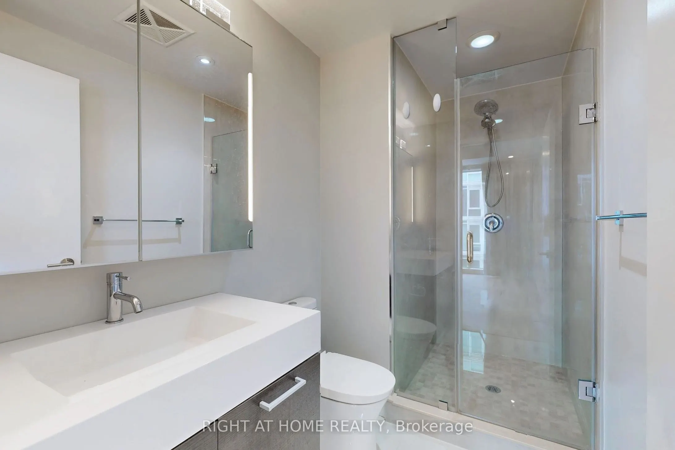 90 Broadview Avenue, #726