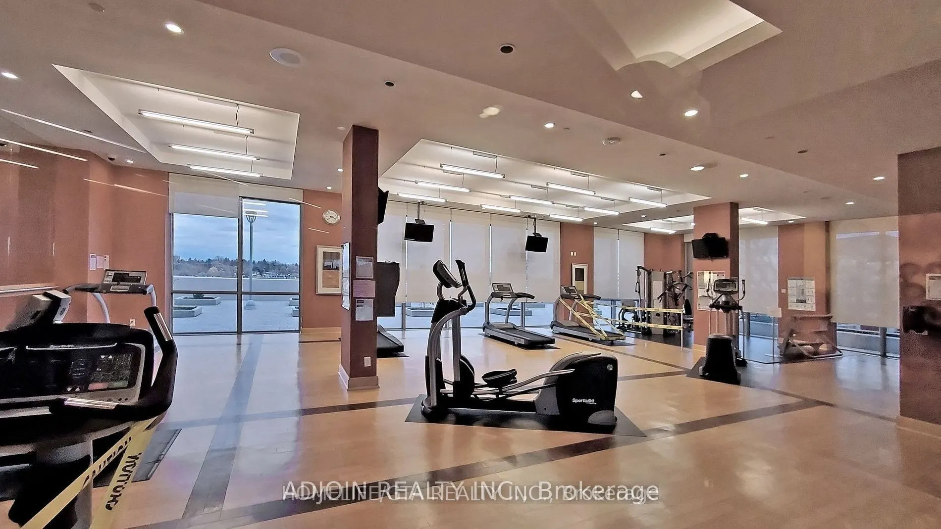 181 Village Green Square, #1113