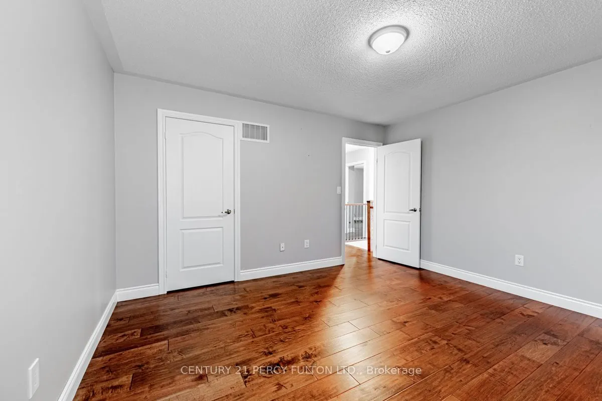 11 Gamble Drive
