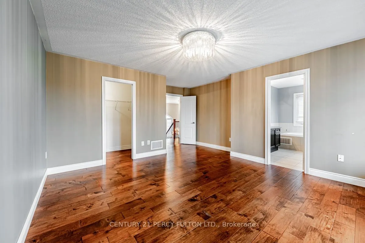 11 Gamble Drive