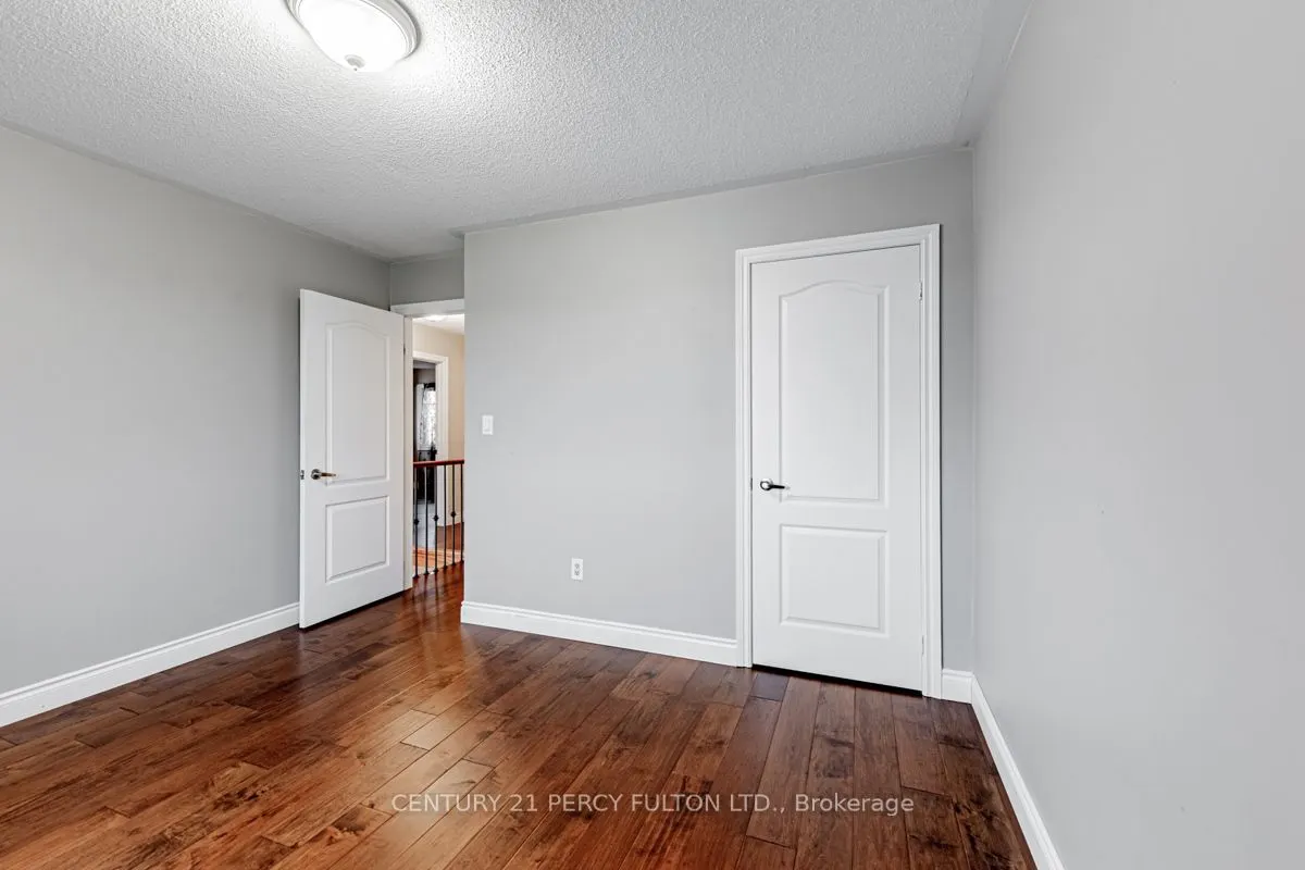 11 Gamble Drive