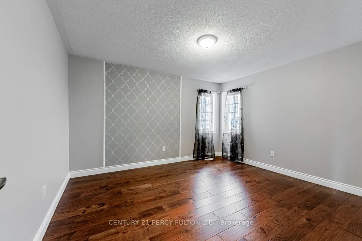11 Gamble Drive