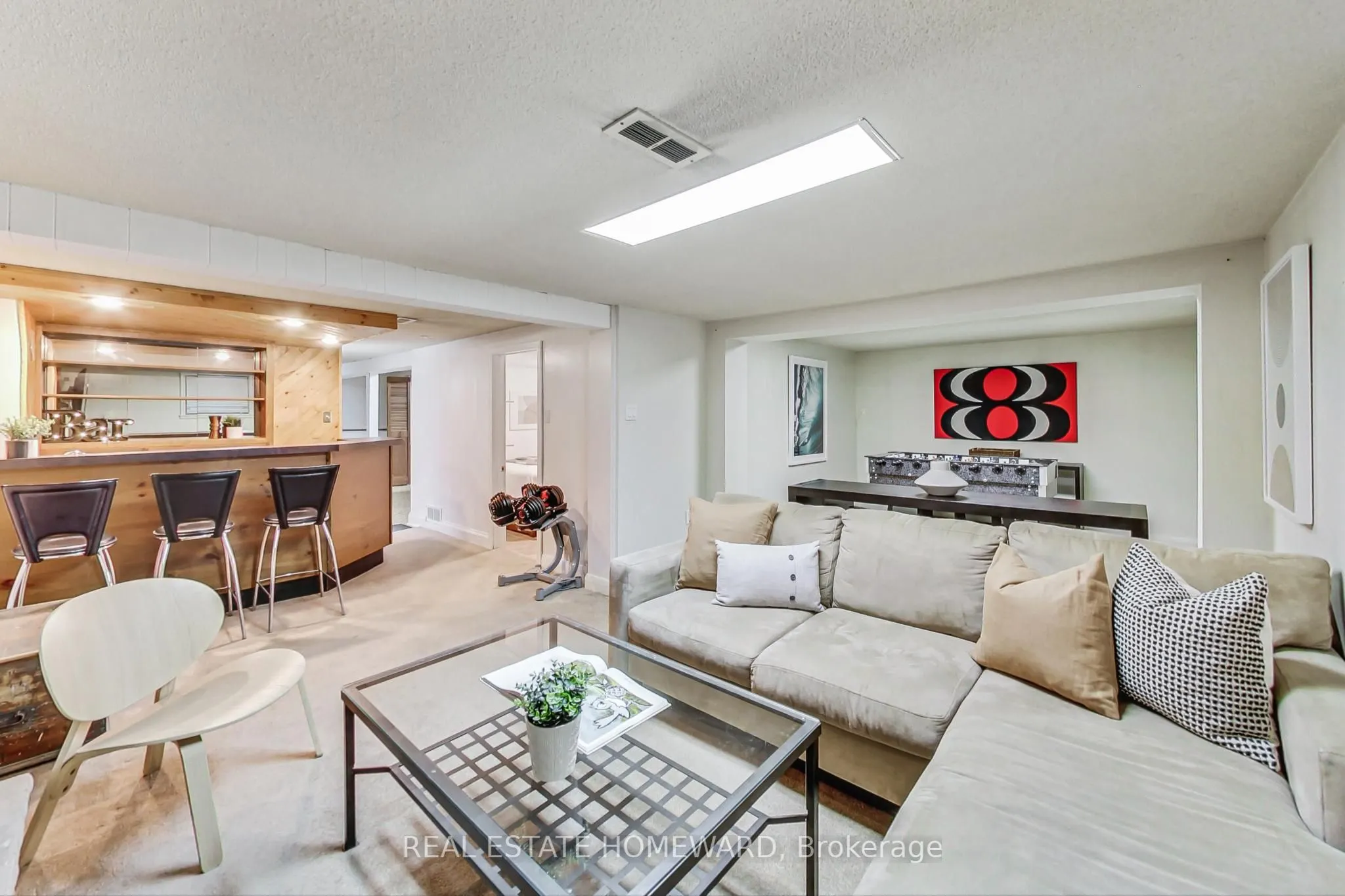 46 Lombardy Crescent