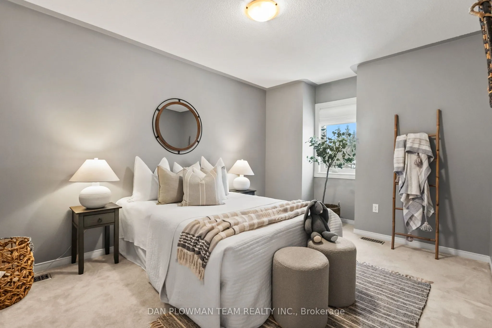 22 Breezewood Court