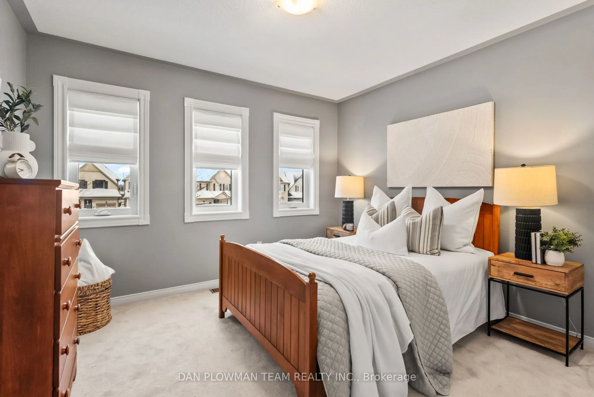 22 Breezewood Court