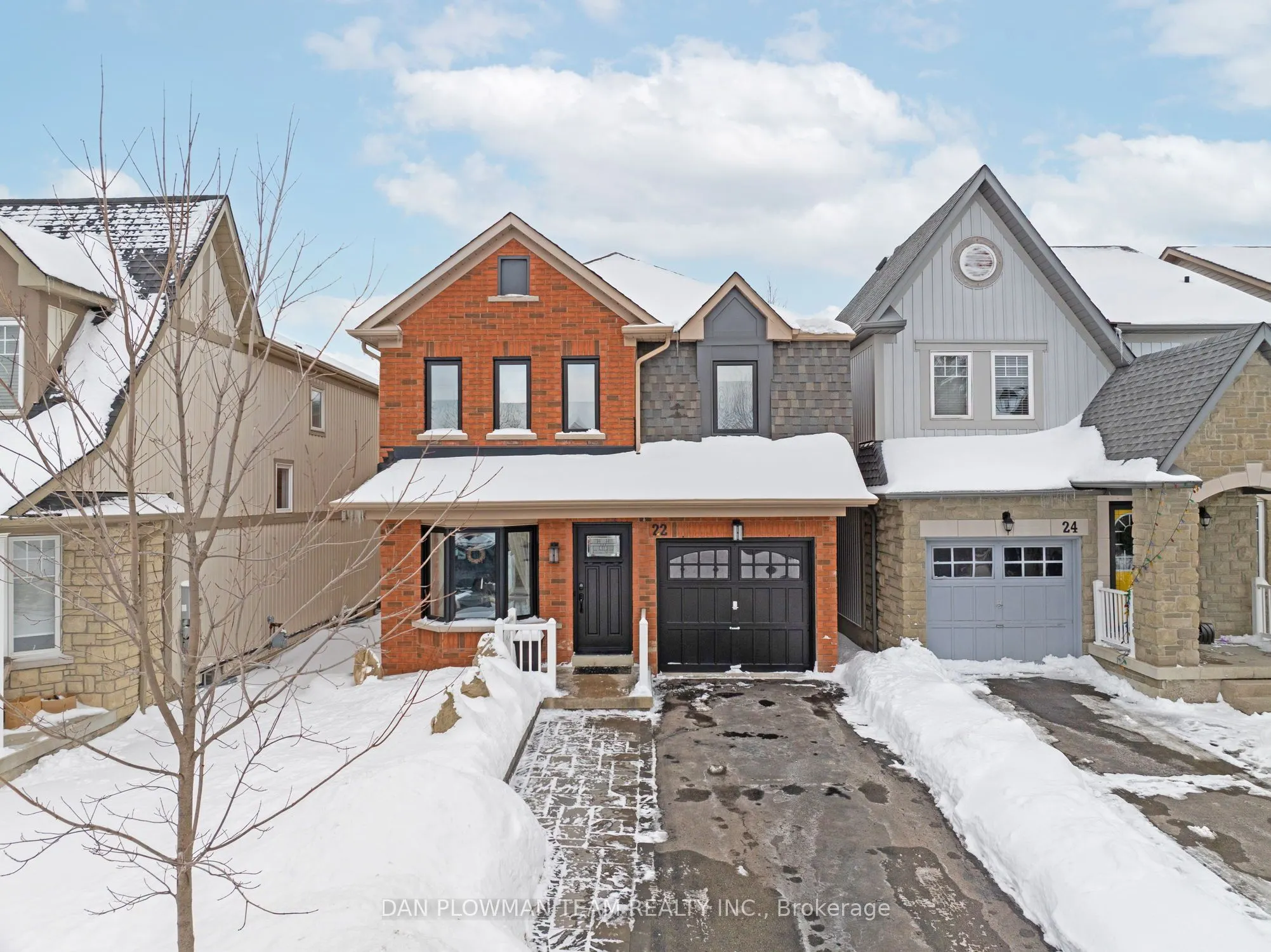 22 Breezewood Court