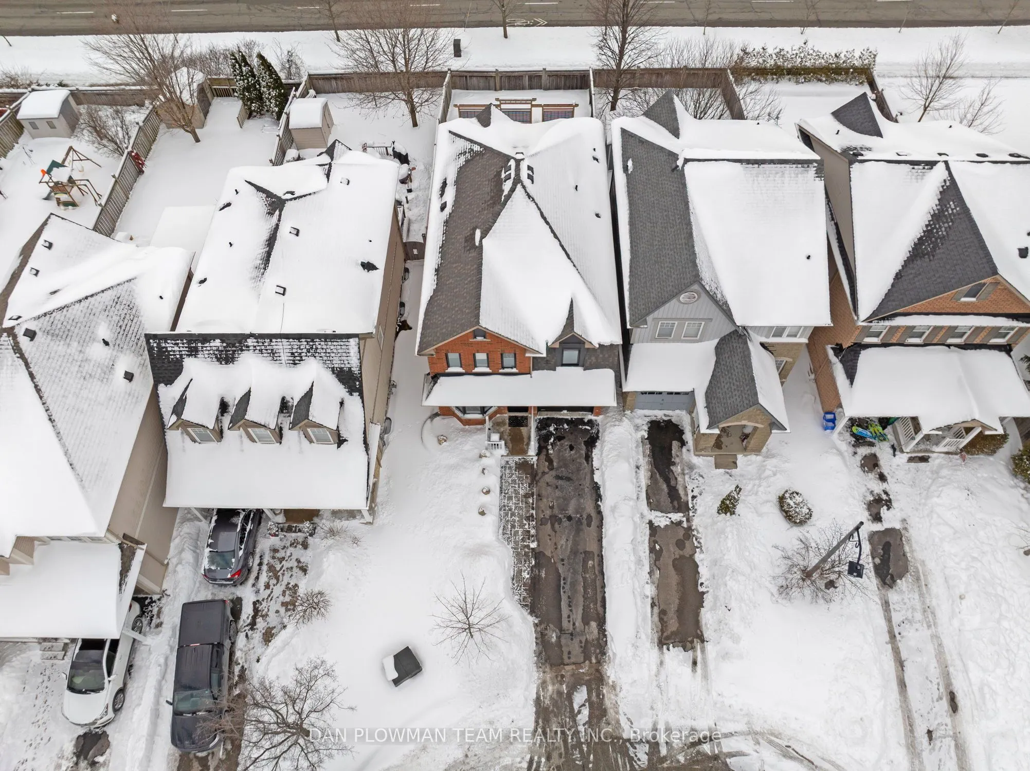 22 Breezewood Court