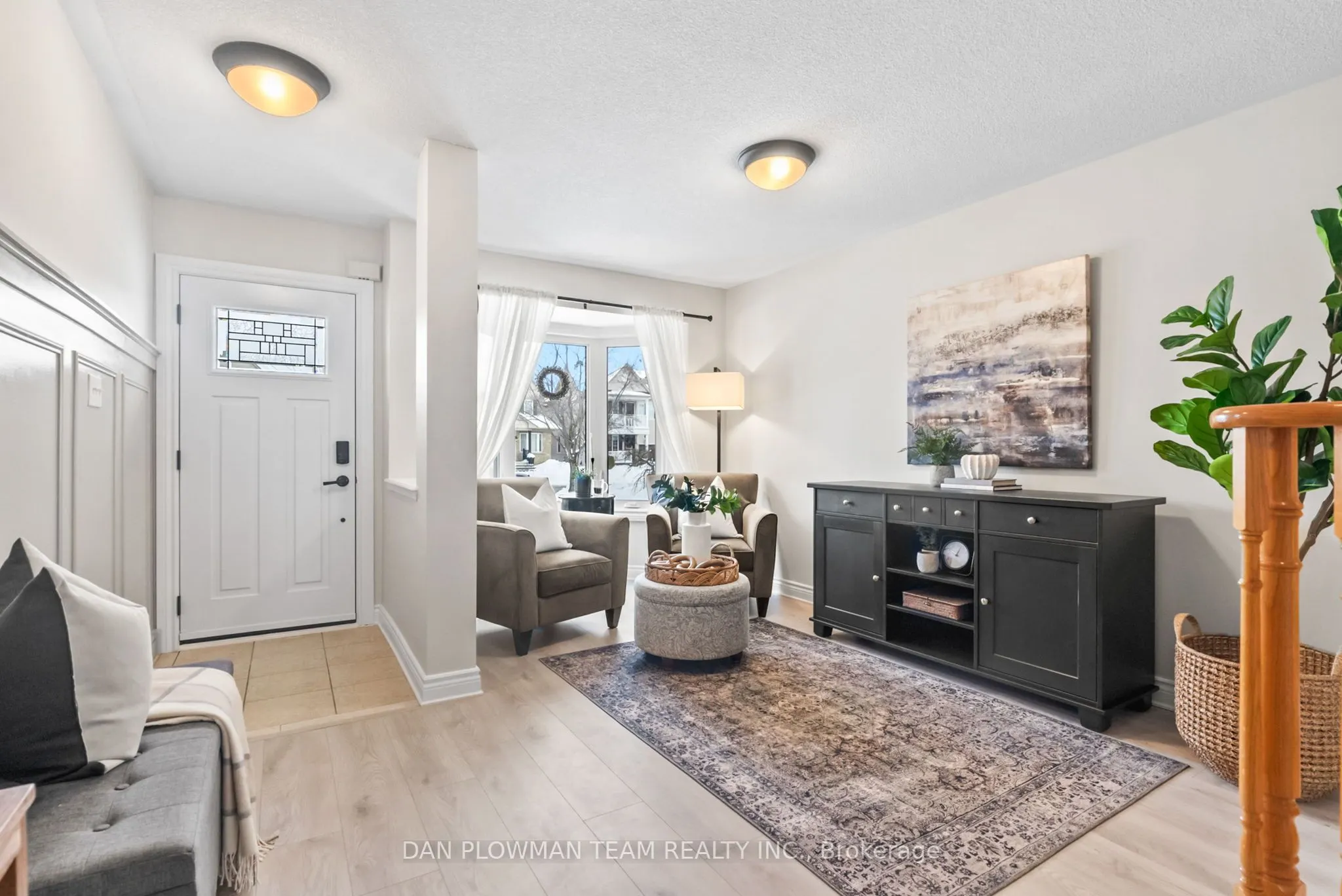 22 Breezewood Court