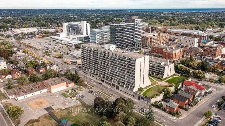55 William Street E, #1211