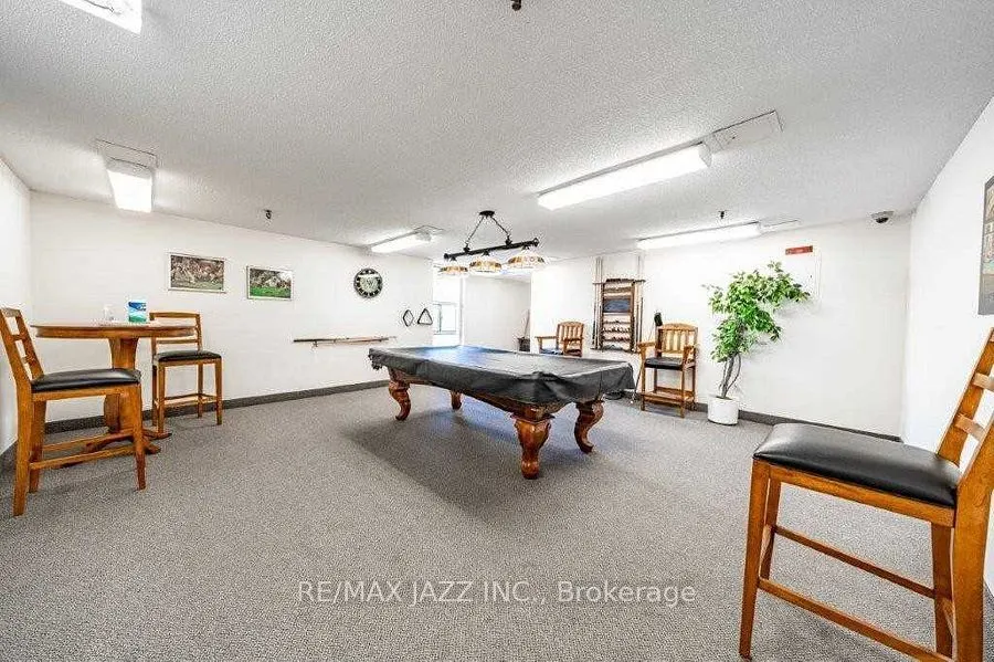 55 William Street E, #1211