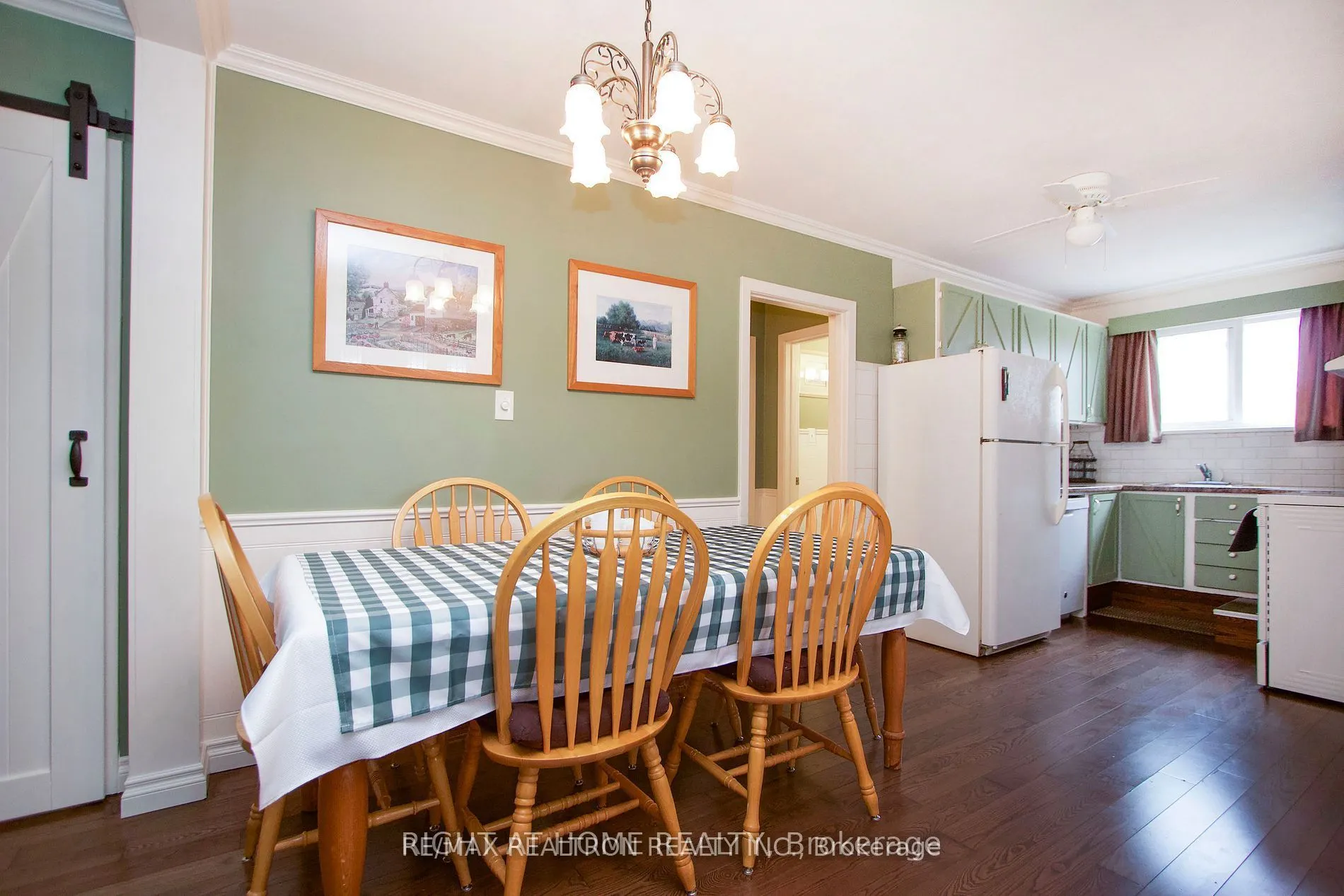 923 Bayview Avenue, #Main Floor Only