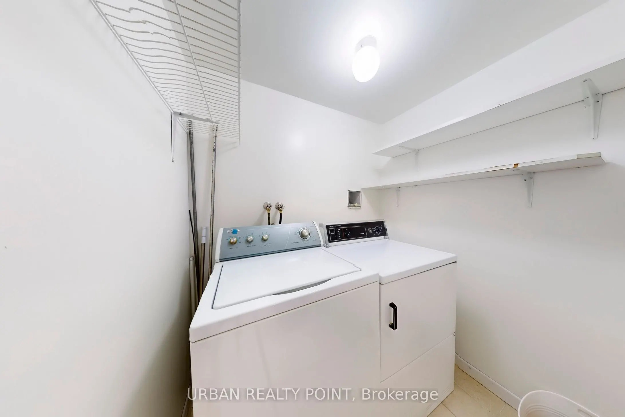 39 Kimbercroft Court E, #615