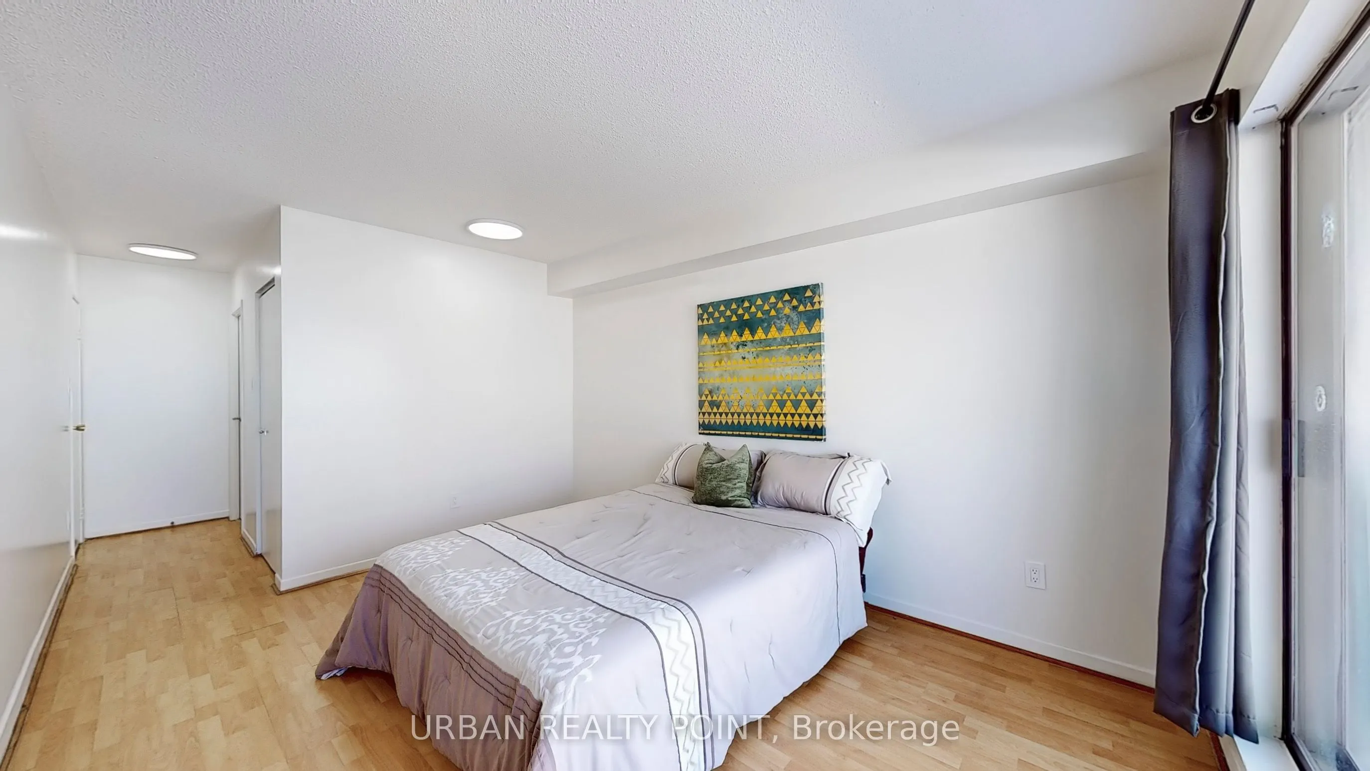 39 Kimbercroft Court E, #615