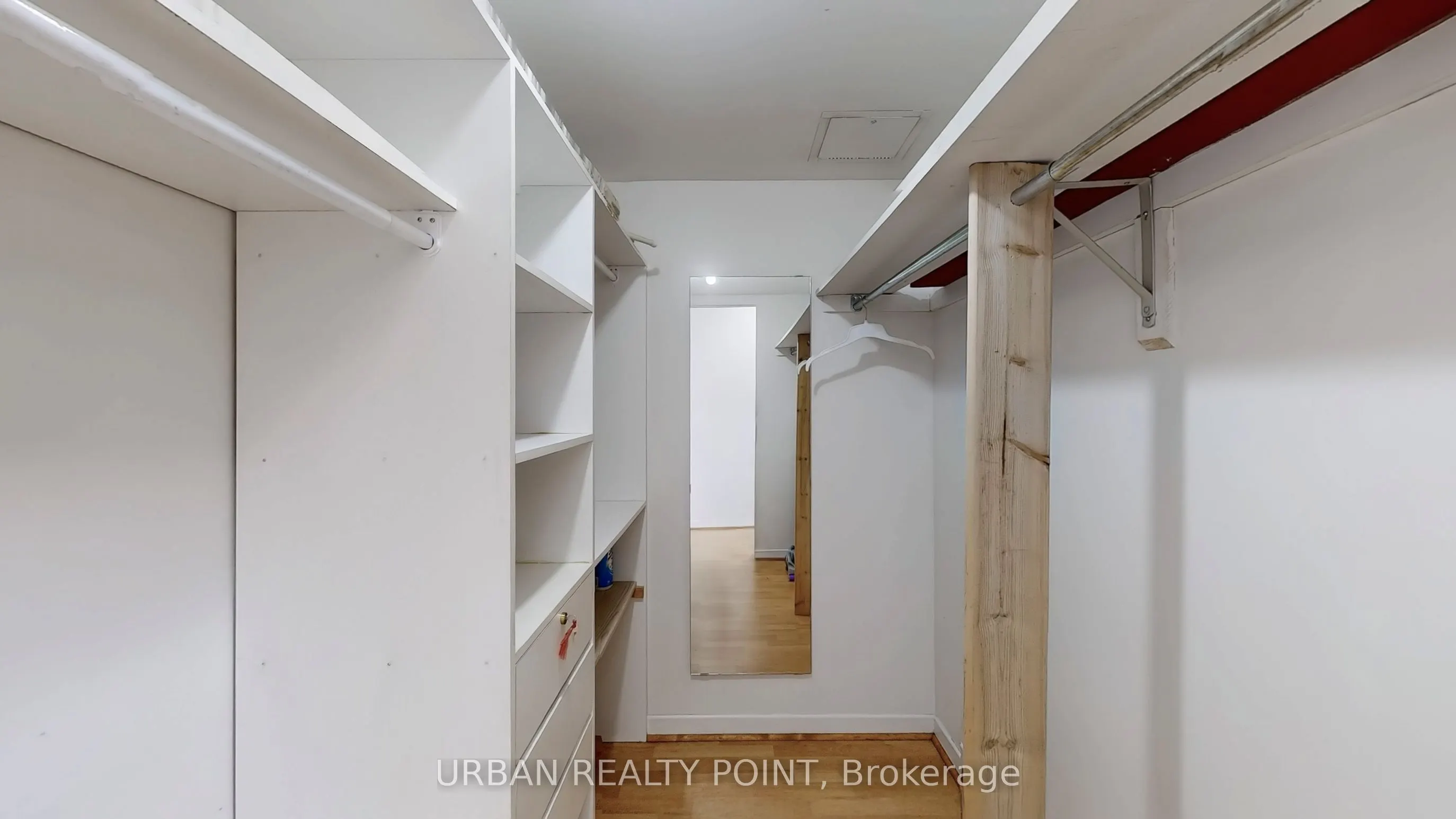 39 Kimbercroft Court E, #615