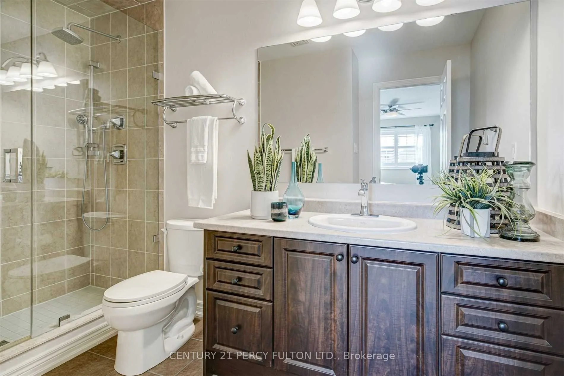 1084 Edward Bolton Crescent
