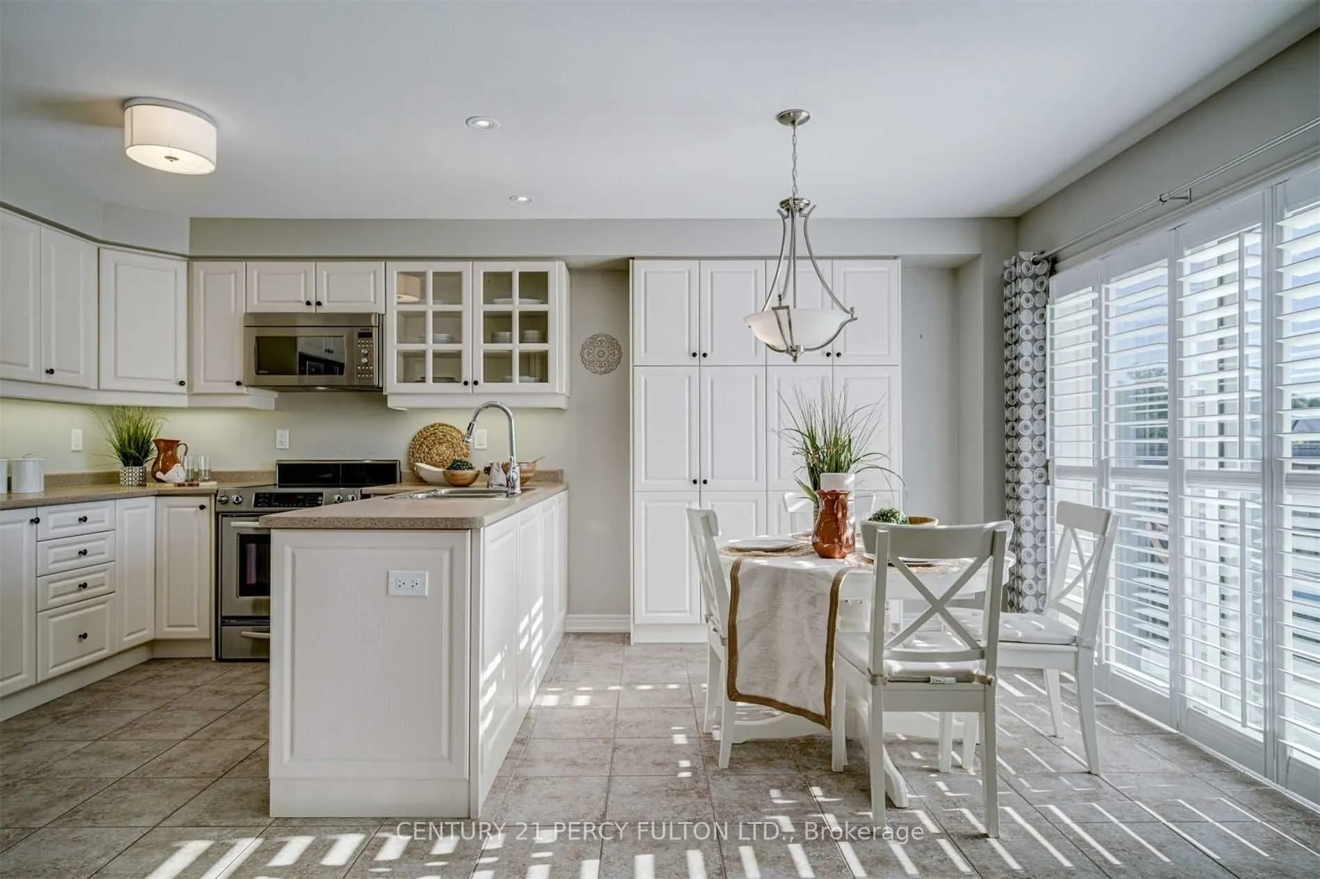 1084 Edward Bolton Crescent
