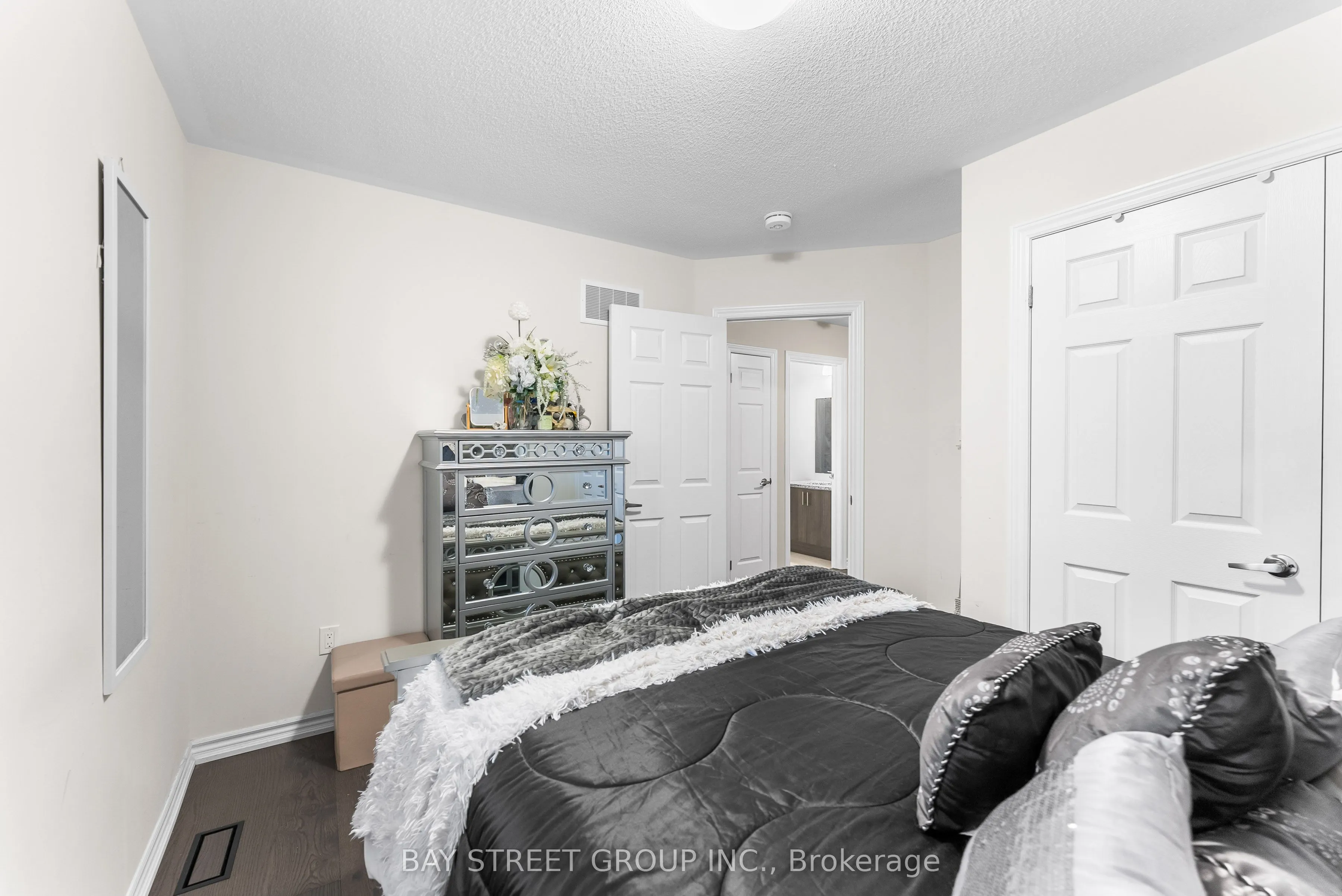 310 Coronation Road
