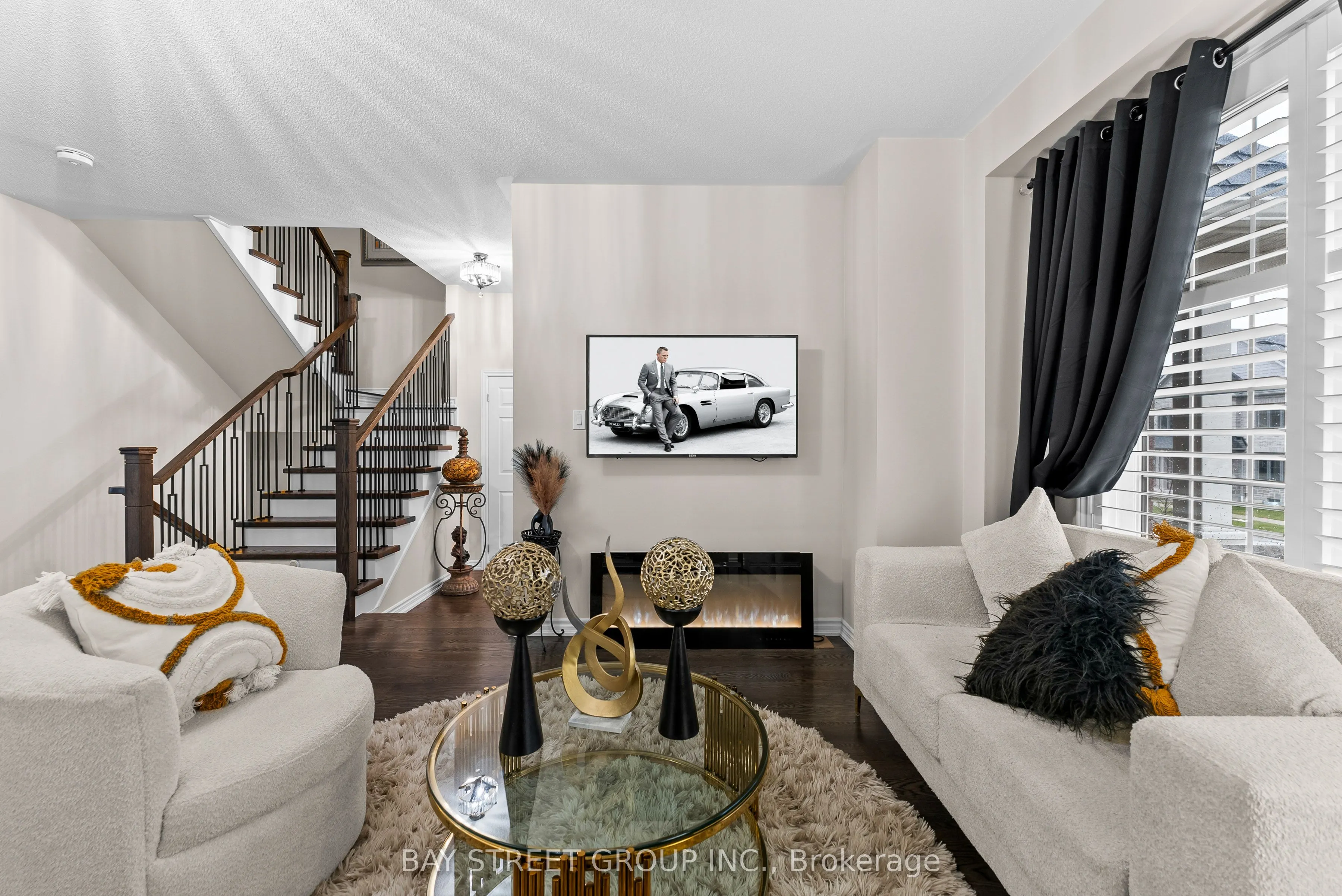 310 Coronation Road