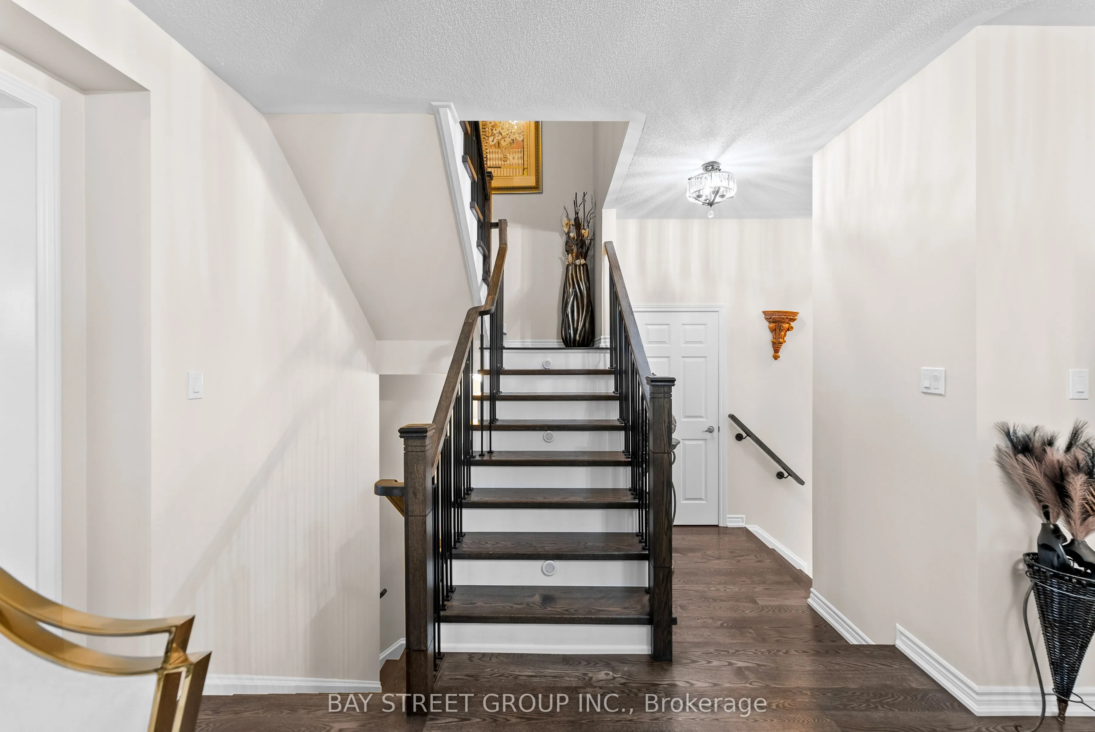 310 Coronation Road
