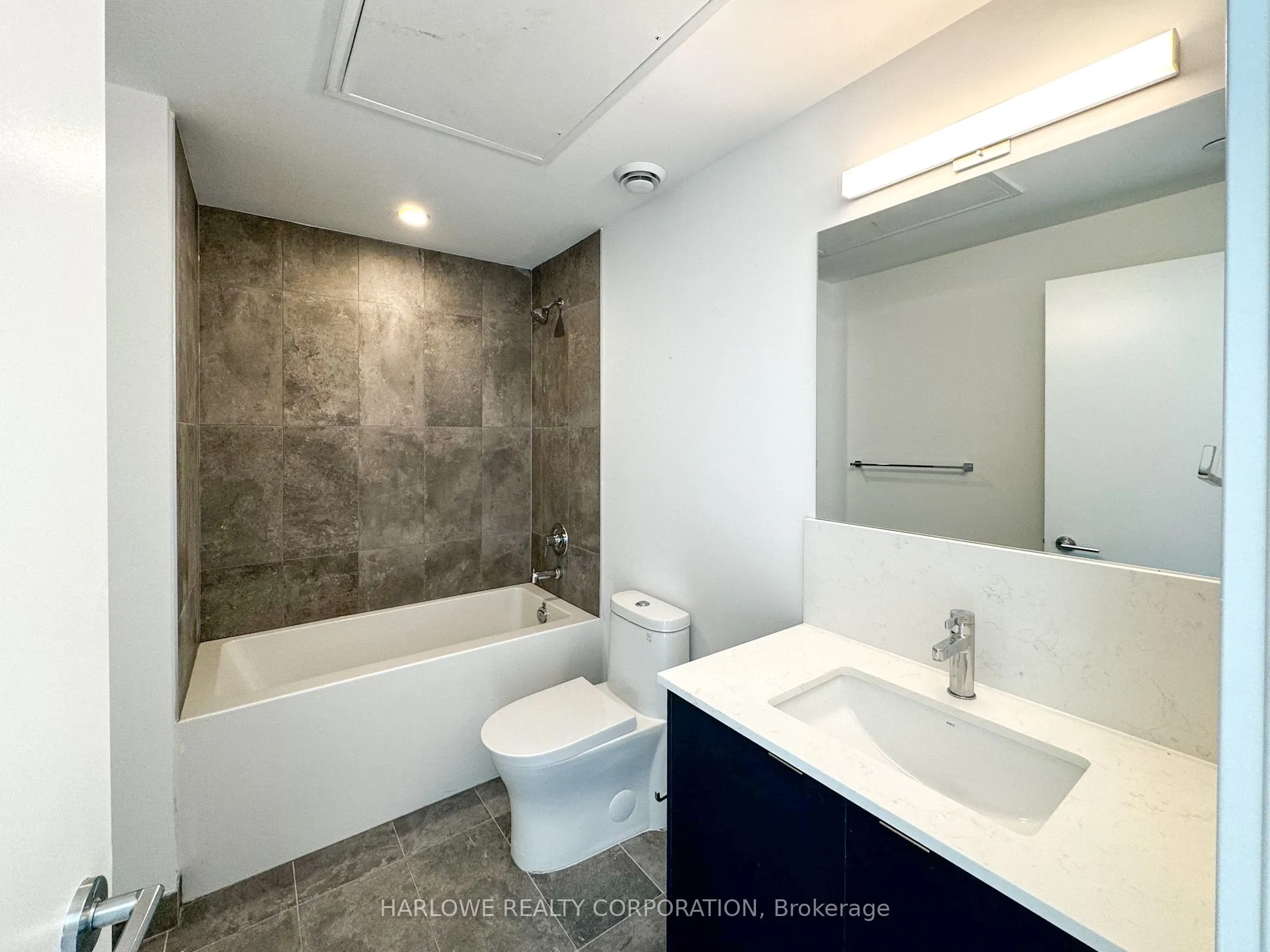 1608 Charles Street, #184 F