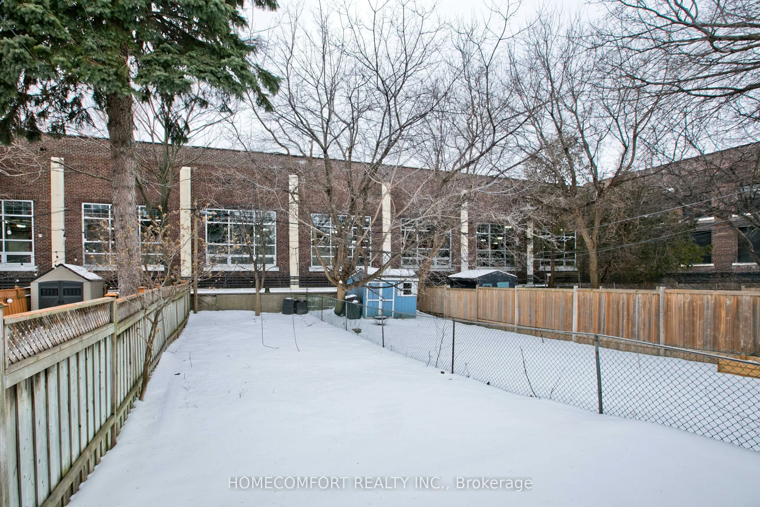 18 Connaught Avenue
