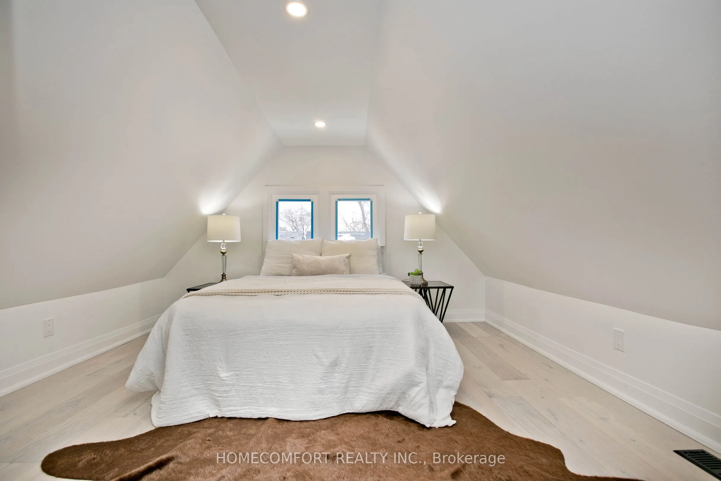 18 Connaught Avenue