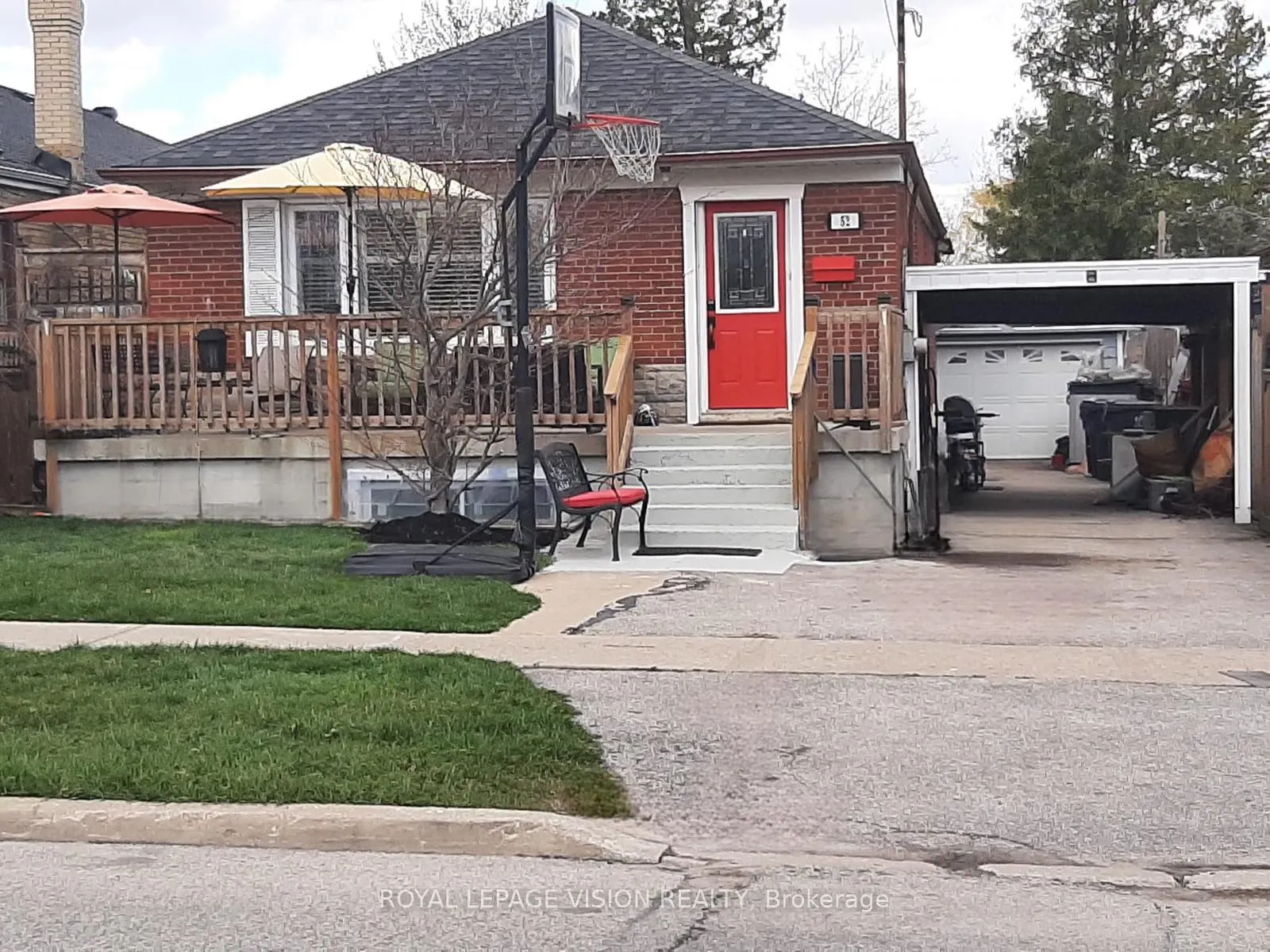 52 Ellendale Drive