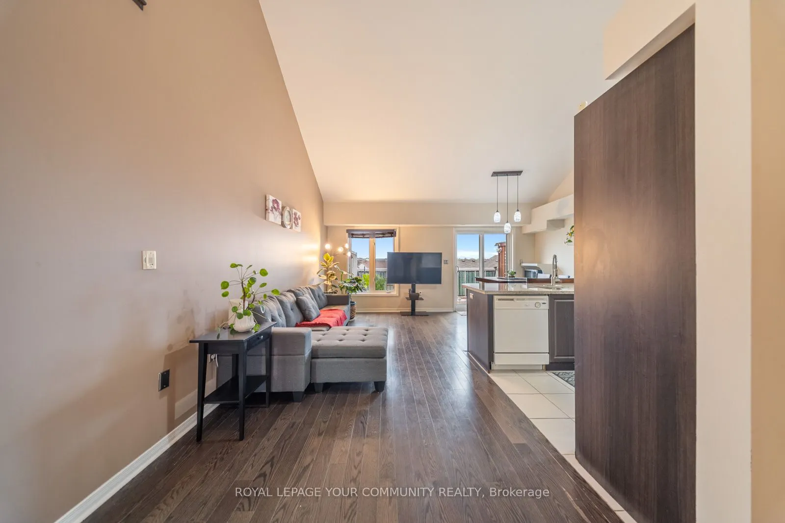 651F Warden Avenue #48