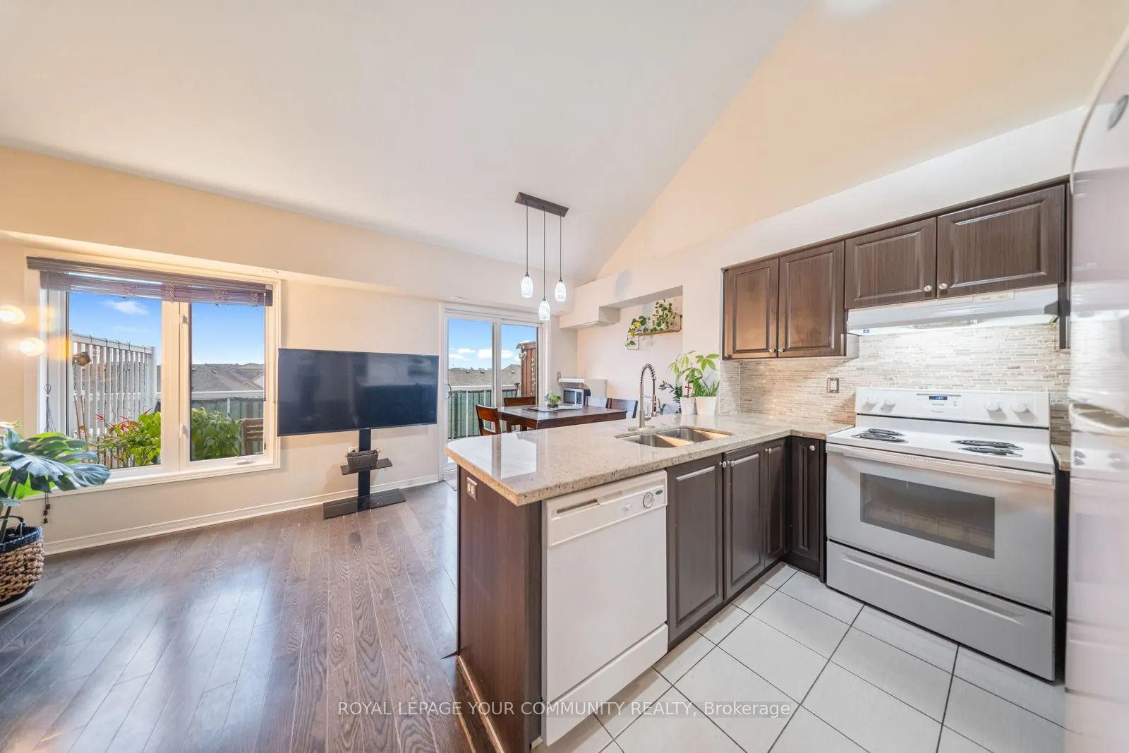 651F Warden Avenue #48