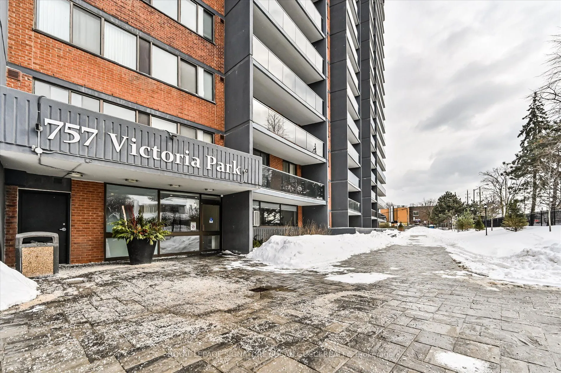 757 Victoria Park Avenue, #1501