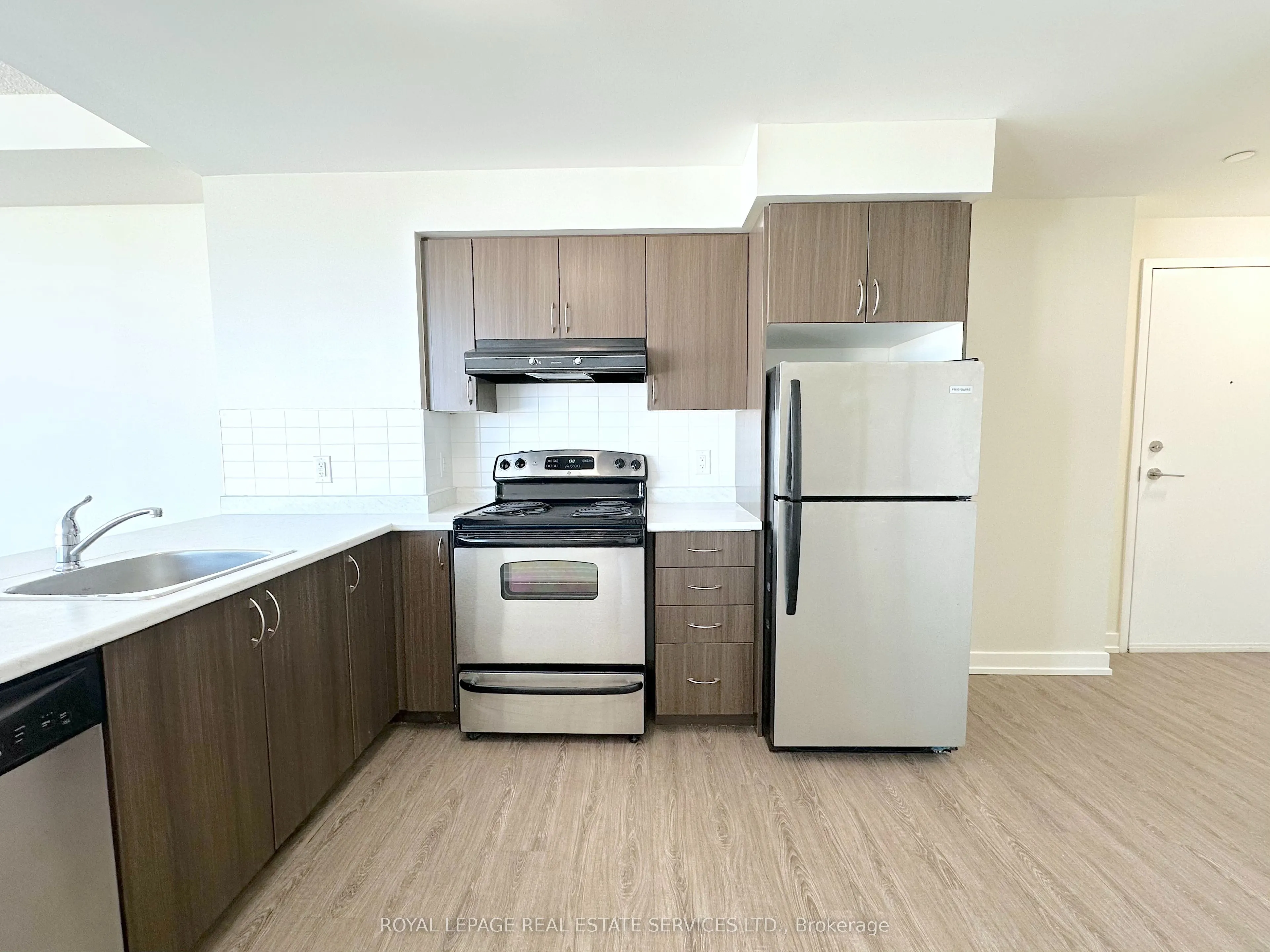 73 Bayly Street, #2406