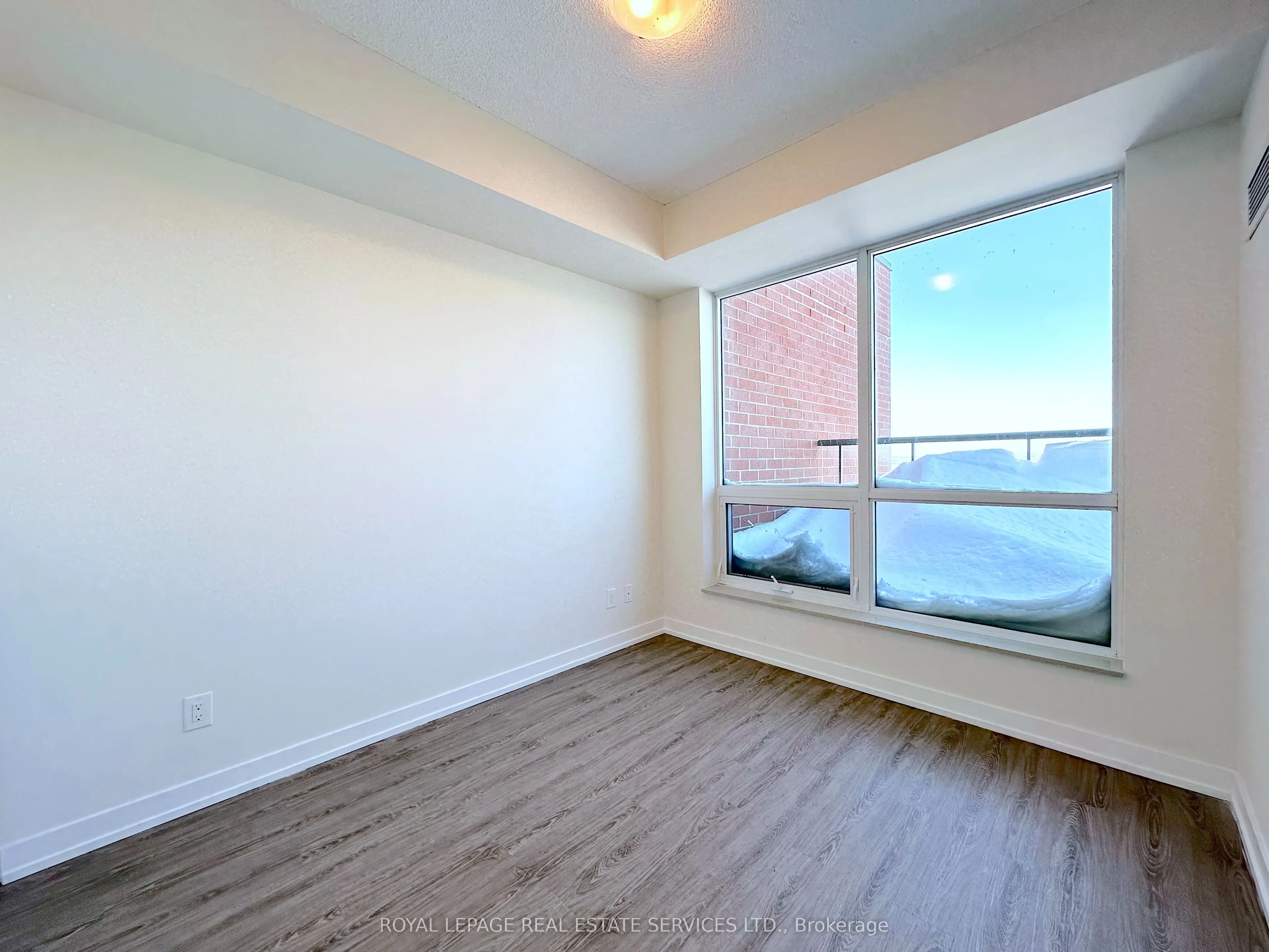 73 Bayly Street, #2406