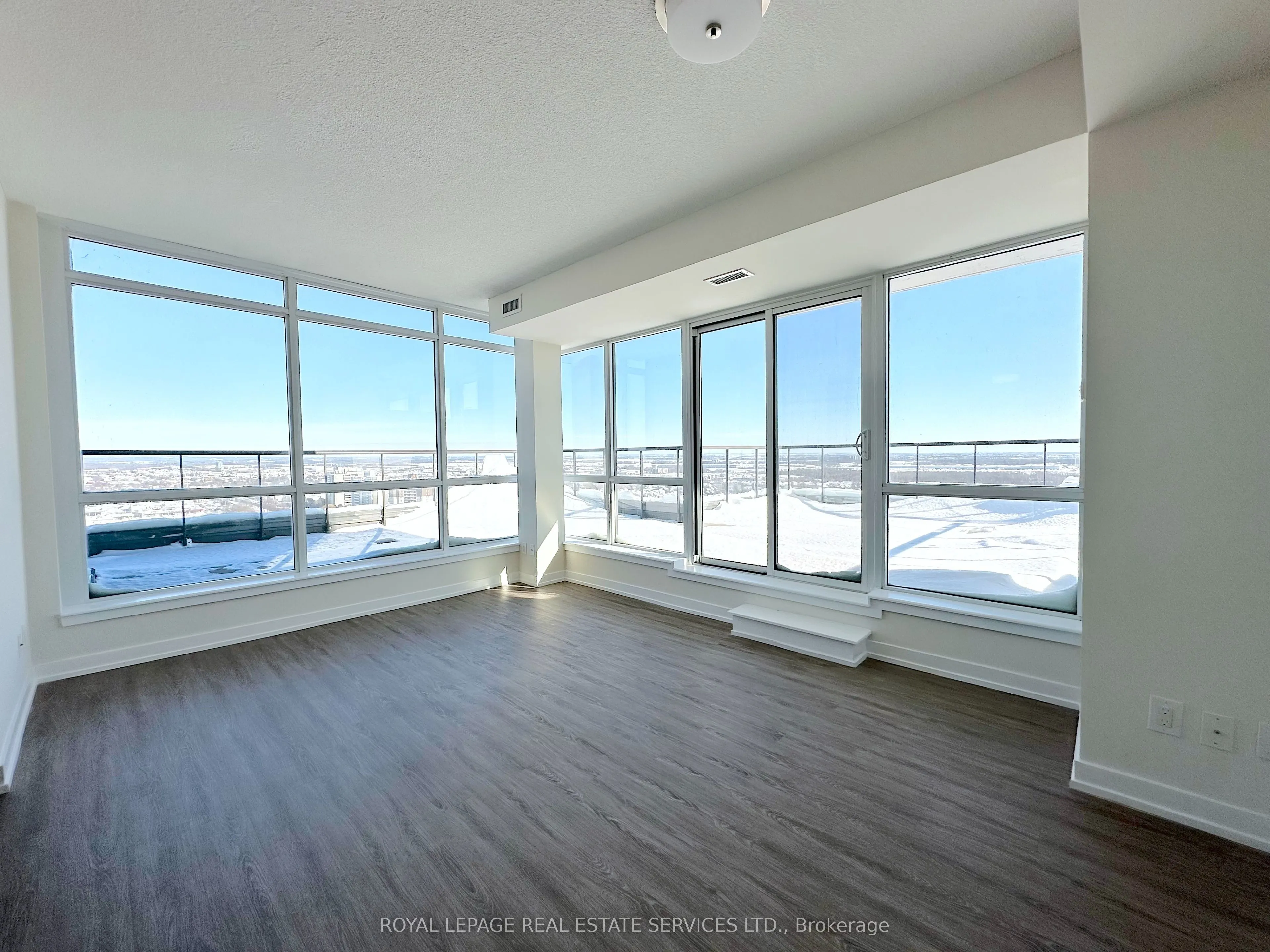 73 Bayly Street, #2406