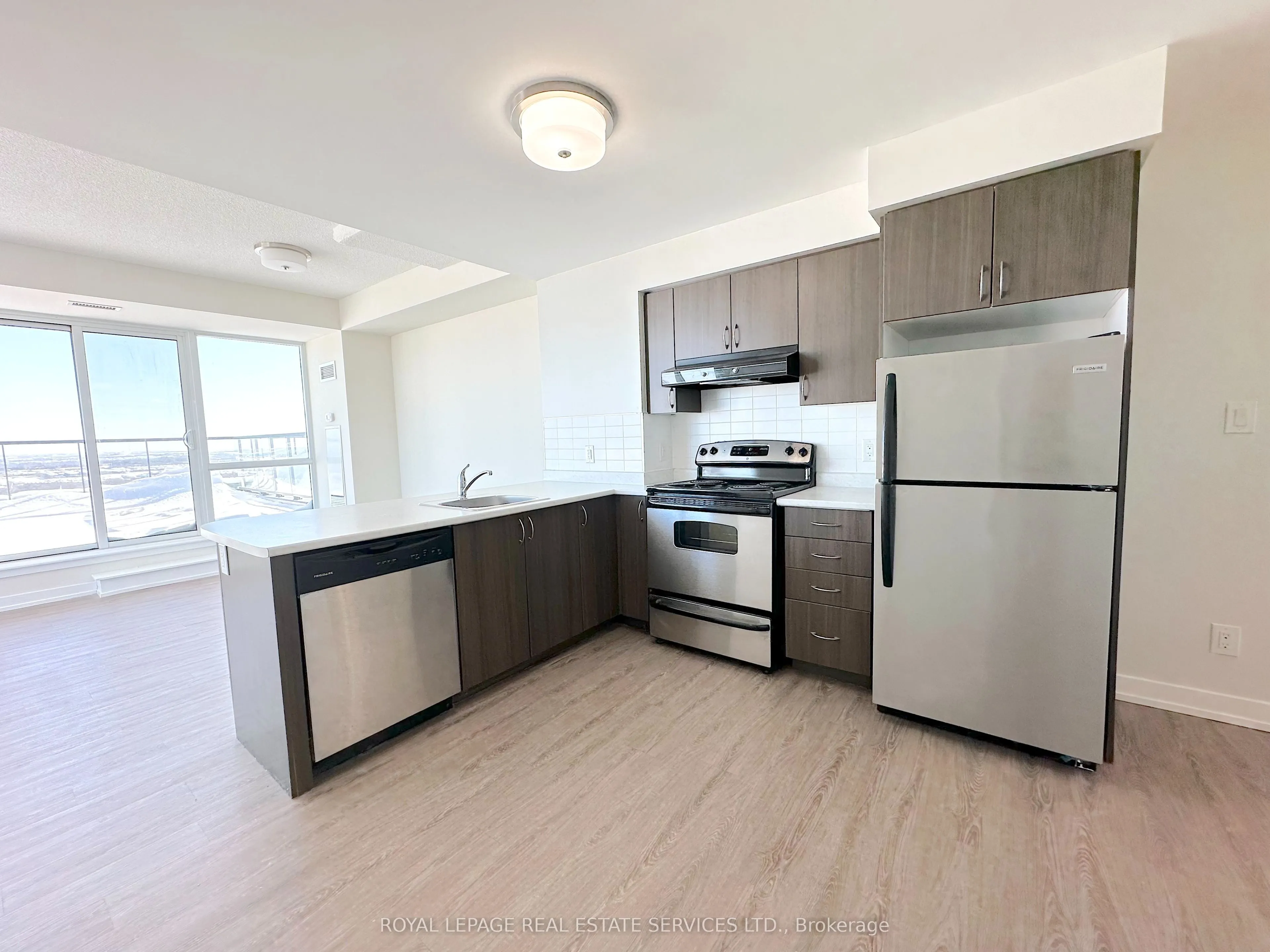 73 Bayly Street, #2406