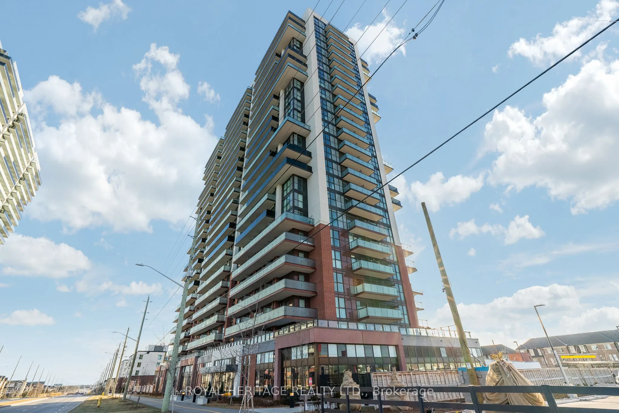 2550 Simcoe Street N, #2509