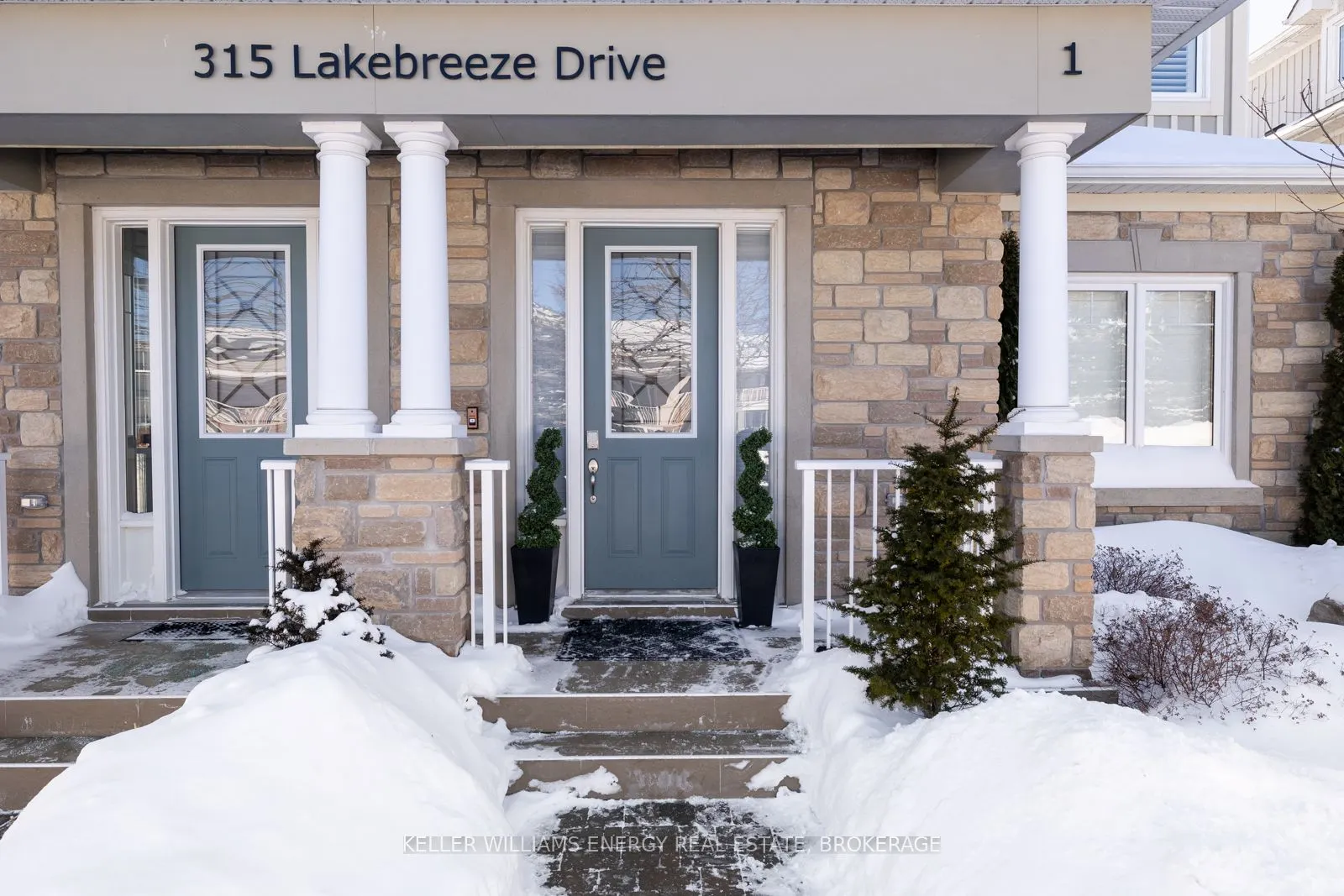 315 Lakebreeze Drive #1