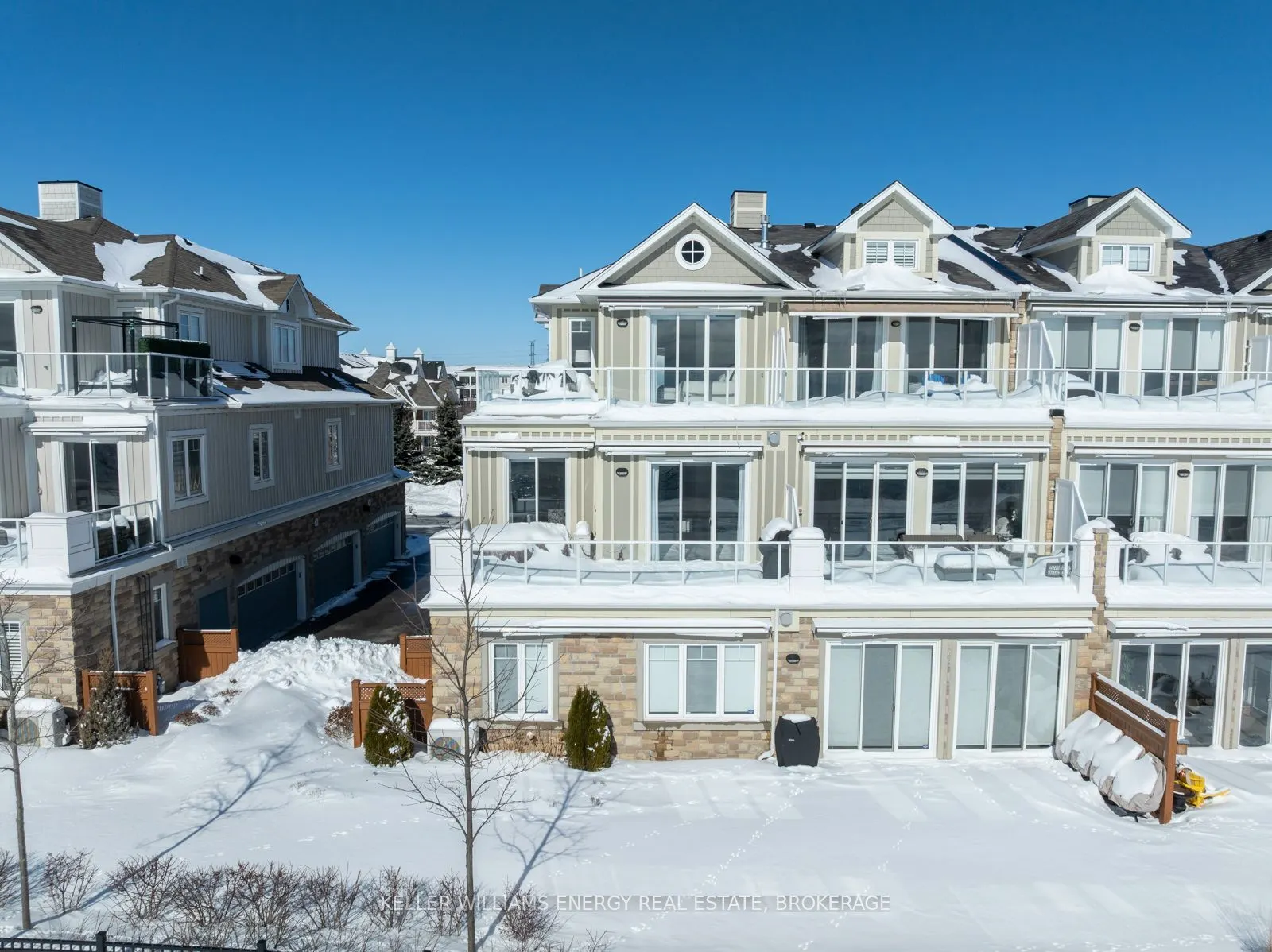 315 Lakebreeze Drive #1