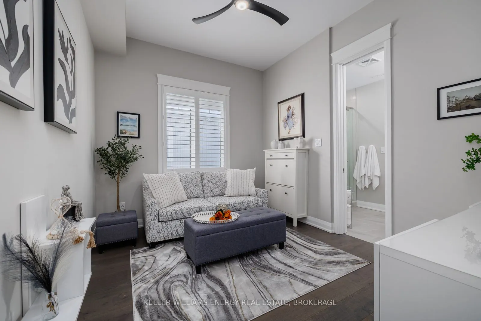 315 Lakebreeze Drive #1