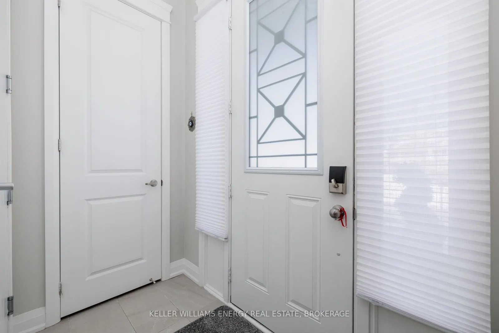 315 Lakebreeze Drive #1
