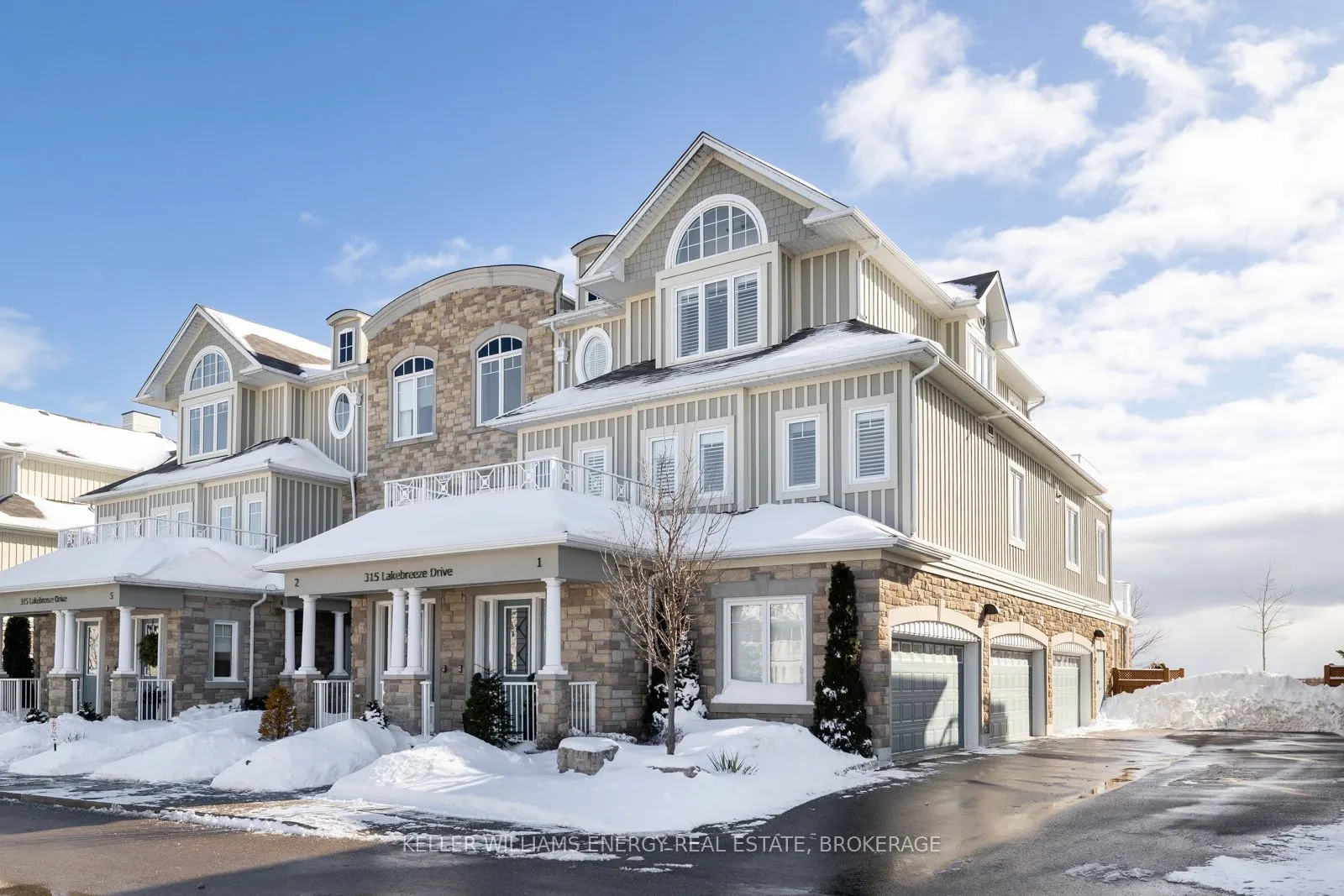 315 Lakebreeze Drive #1