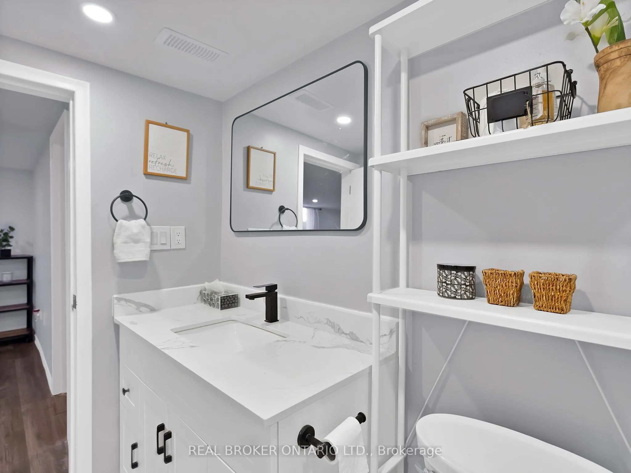 1005 Walton Boulevard