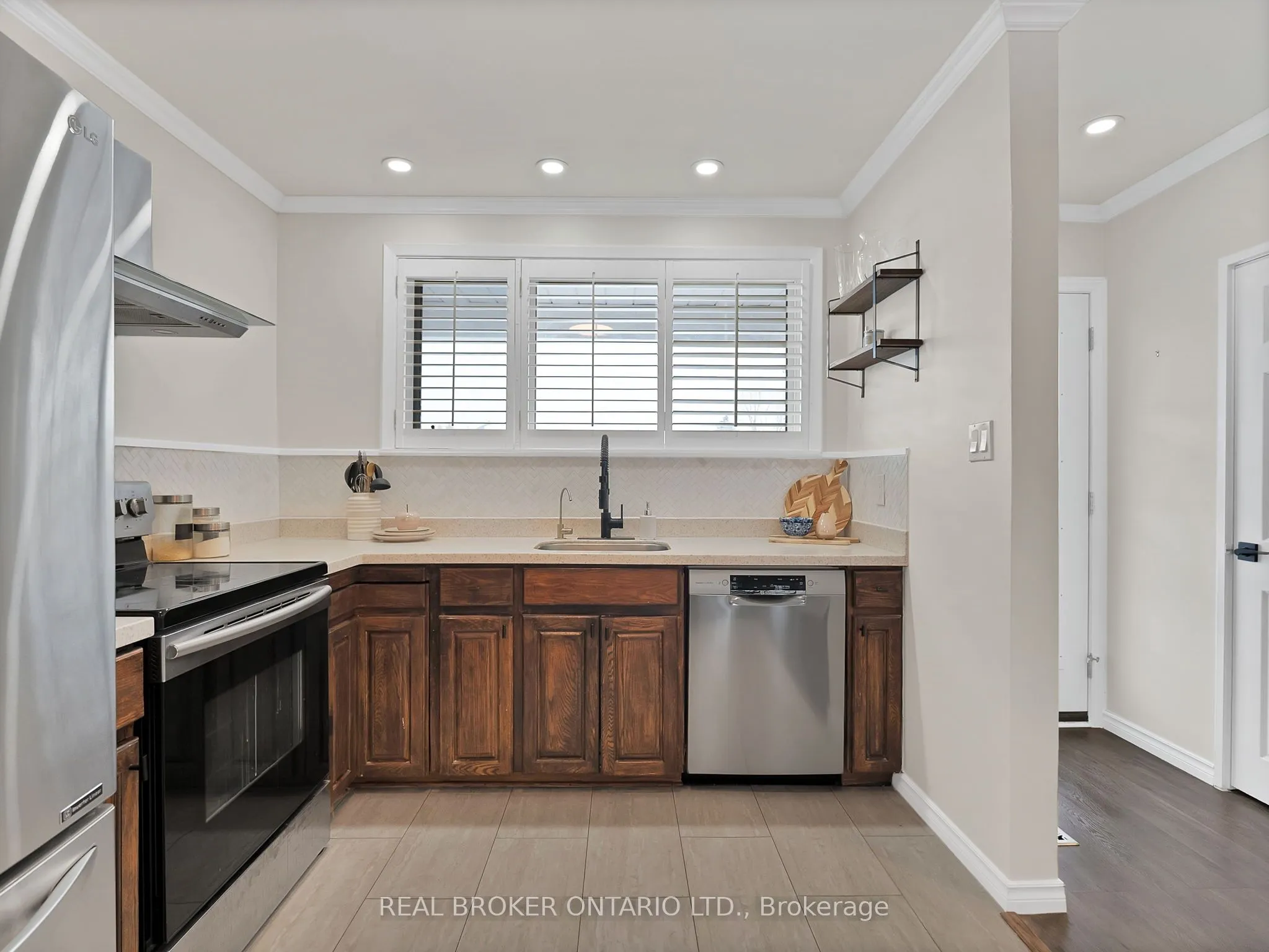 1005 Walton Boulevard