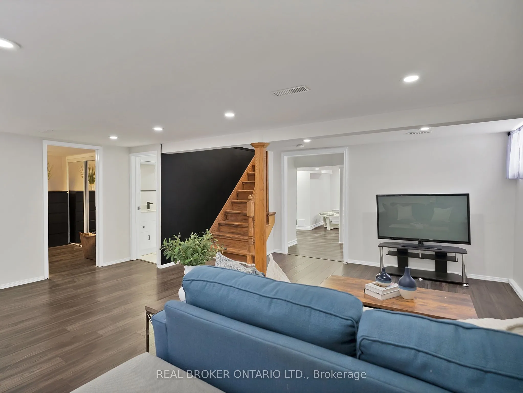 1005 Walton Boulevard