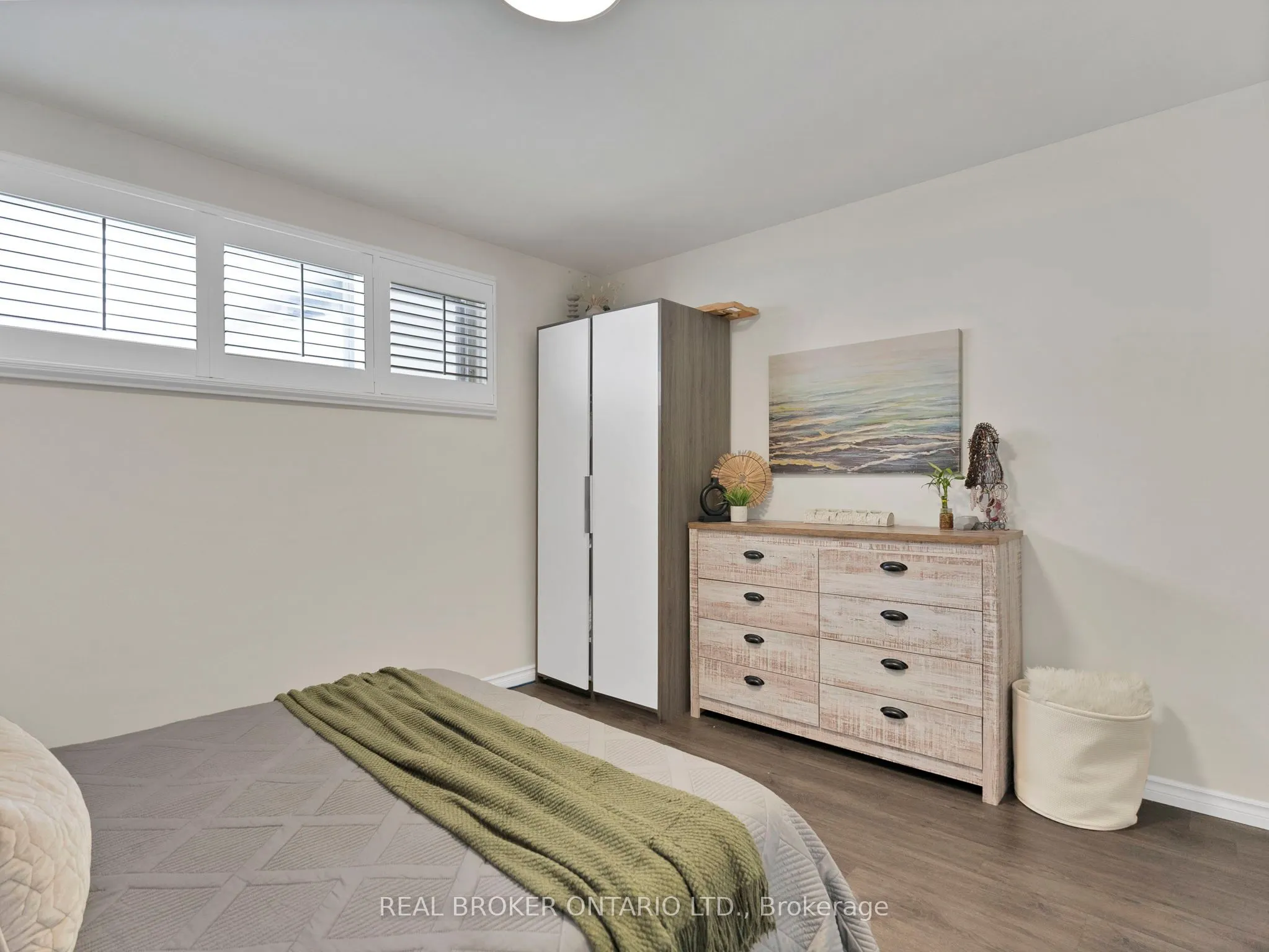 1005 Walton Boulevard