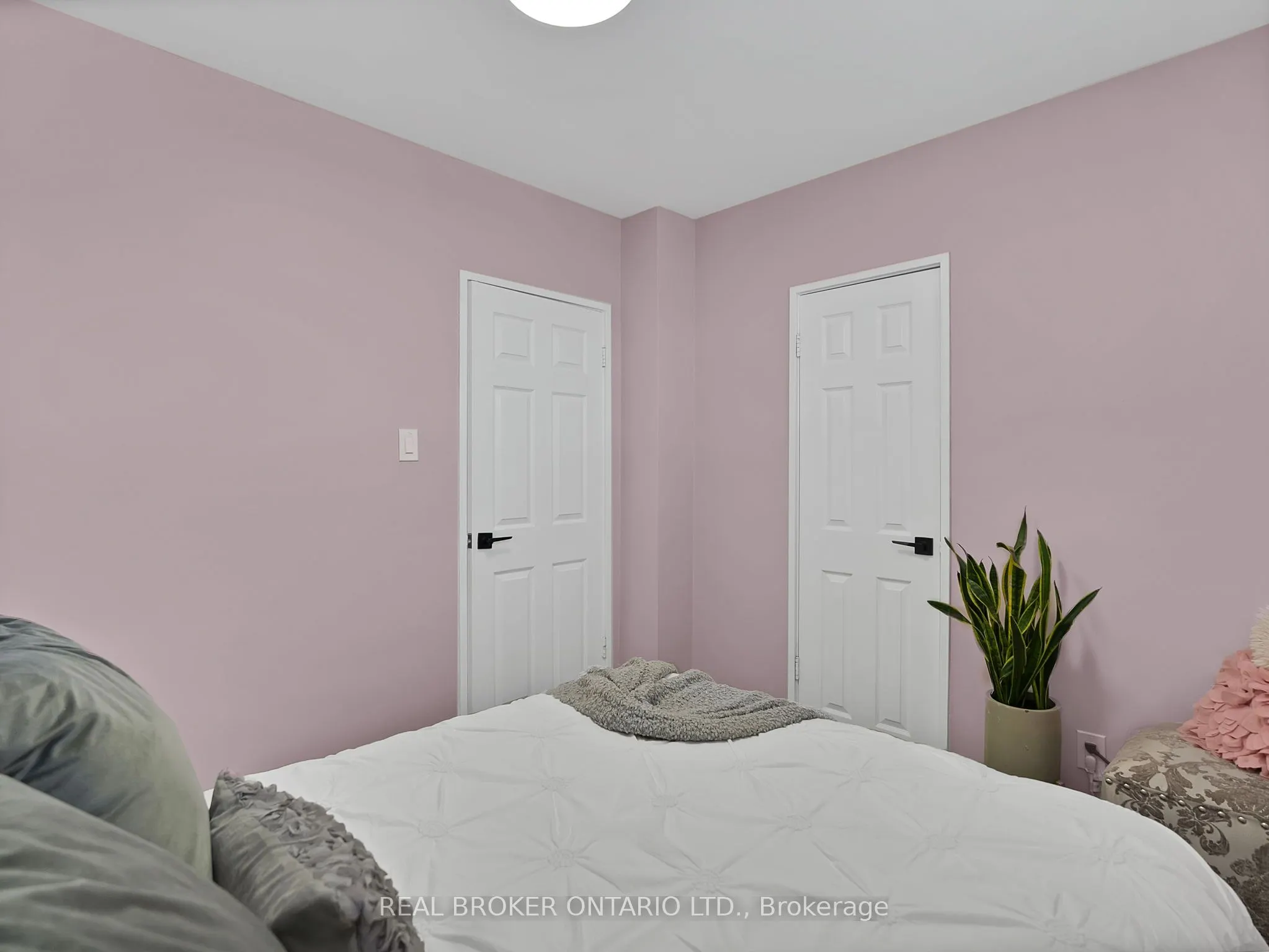 1005 Walton Boulevard