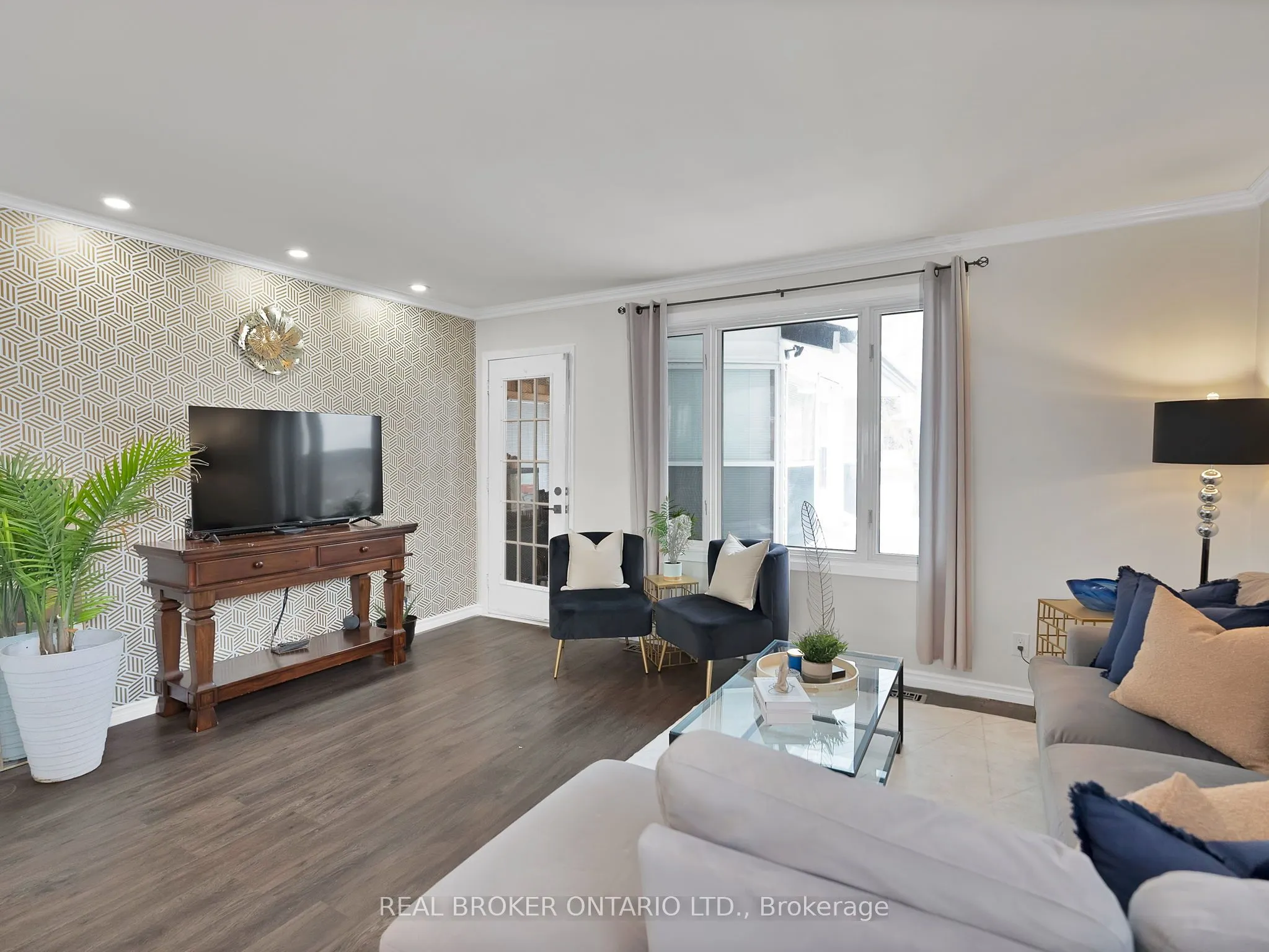 1005 Walton Boulevard
