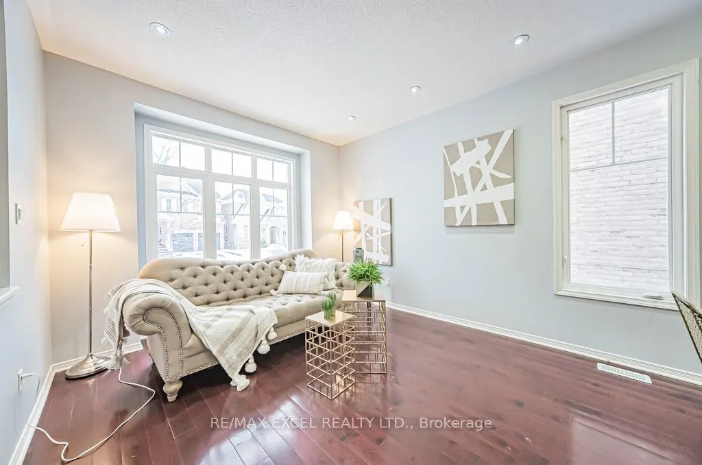 3 Headon Avenue