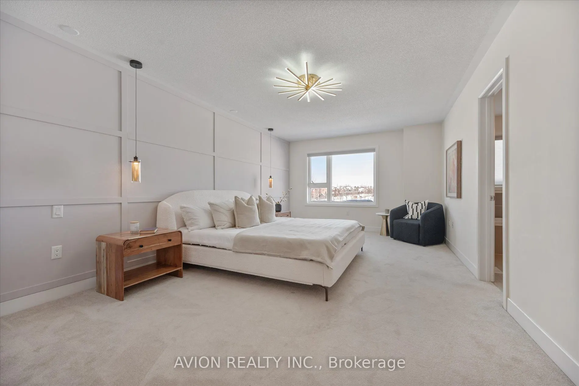 96 Donald Fleming Way N, #124
